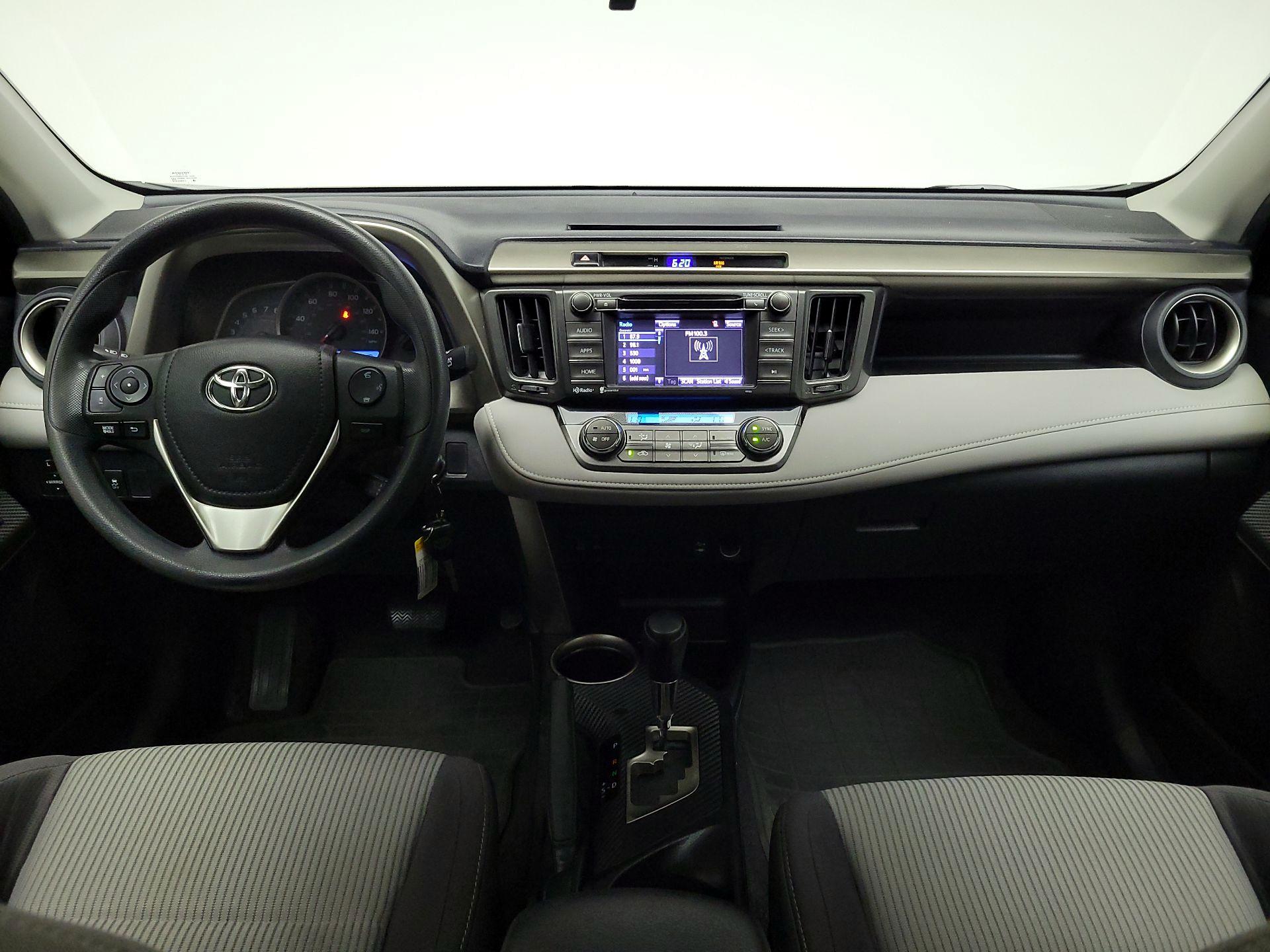 Thumbnail: 2015 Toyota RAV4 - 9
