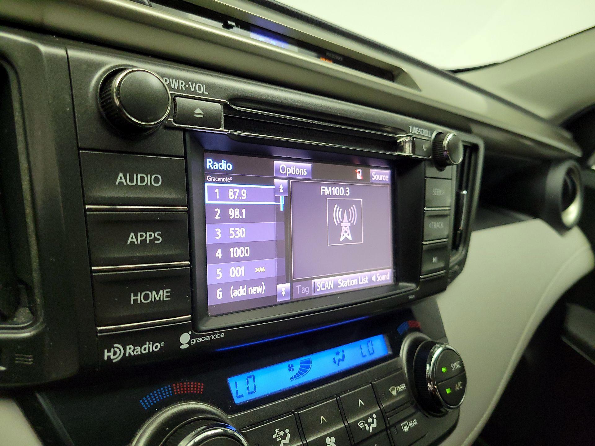 Thumbnail: 2015 Toyota RAV4 - 15