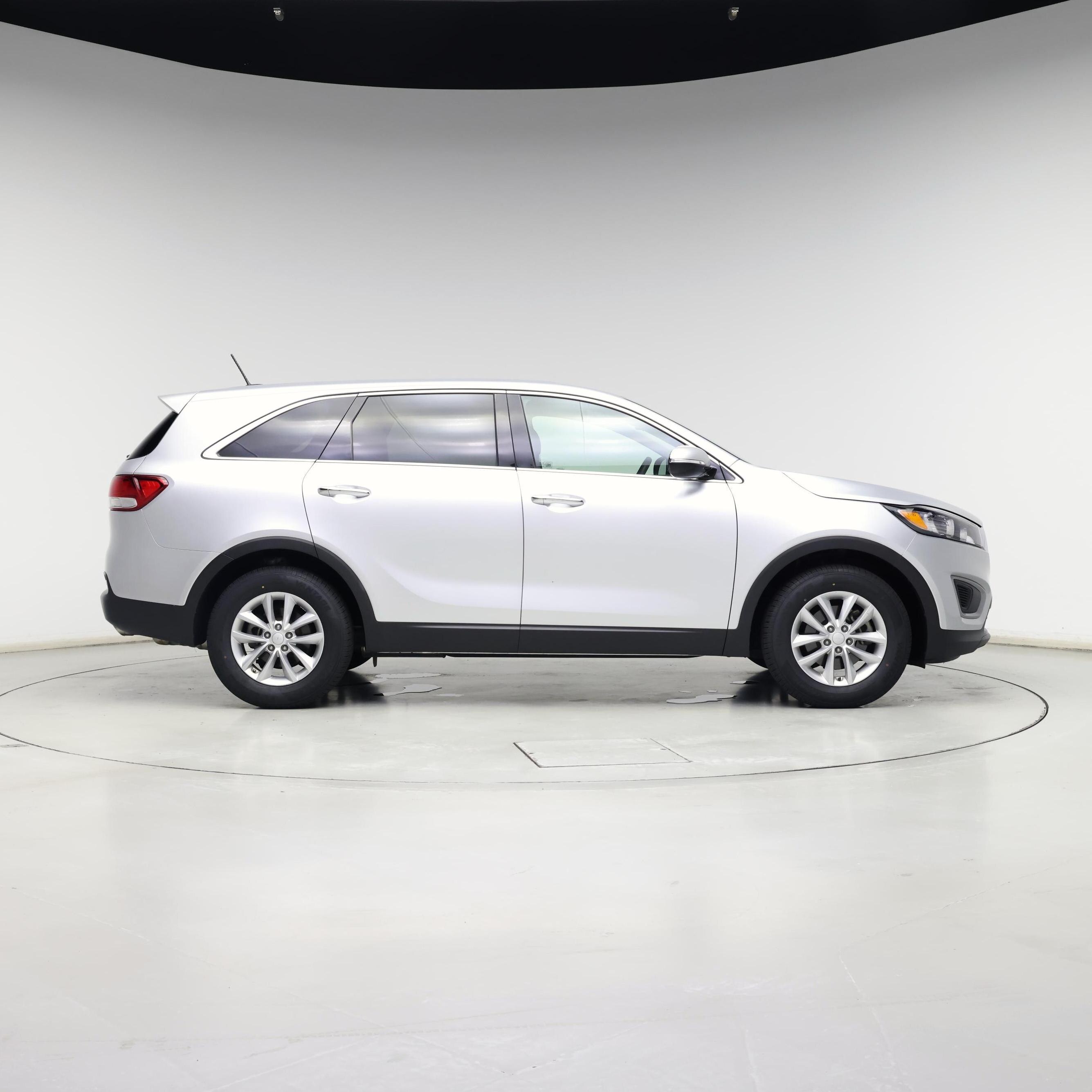 Thumbnail: 2018 Kia Sorento - 7