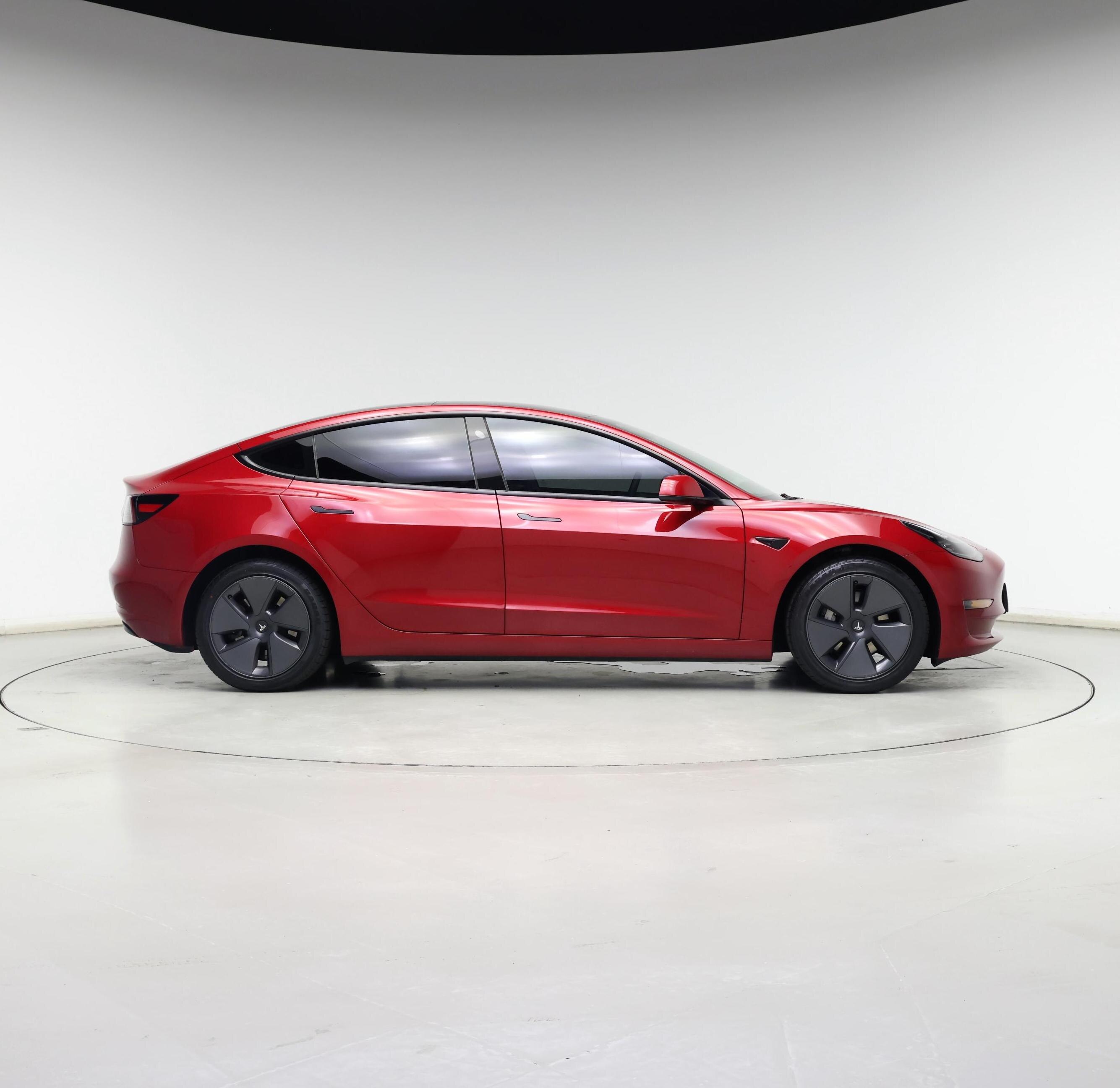 Thumbnail: 2023 Tesla Model 3 - 7
