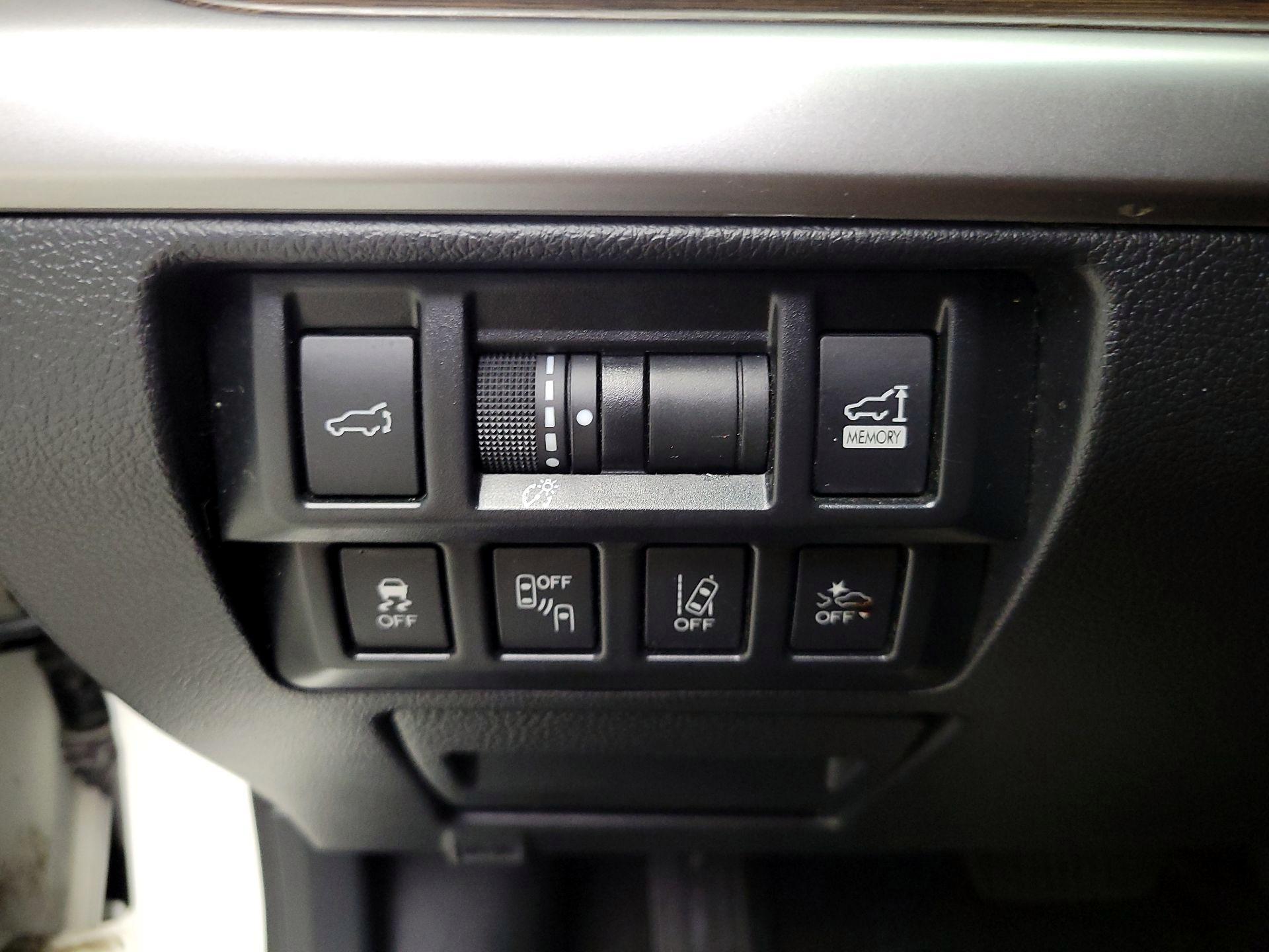Thumbnail: 2018 Subaru Outback - 13