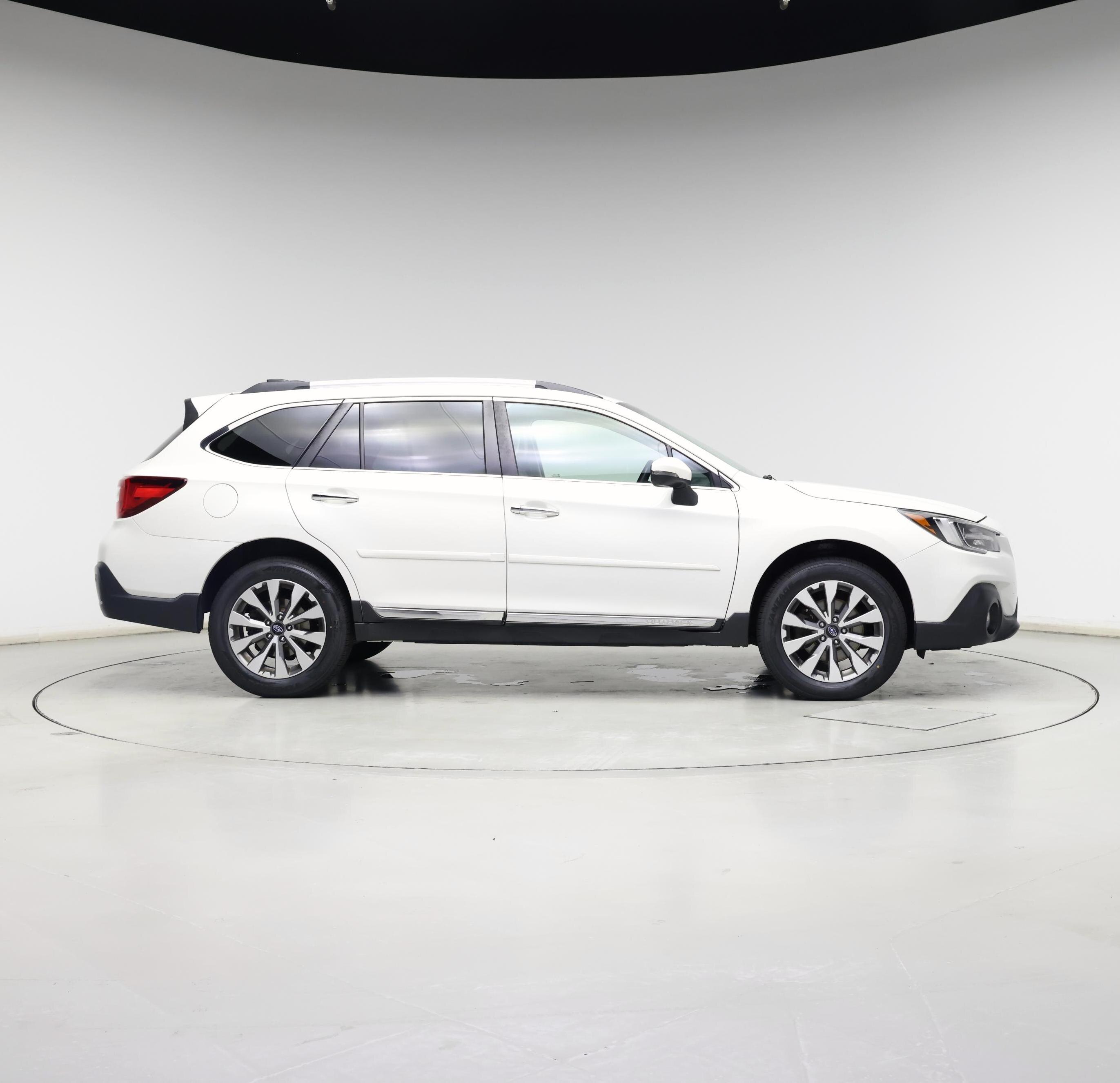 Thumbnail: 2018 Subaru Outback - 7