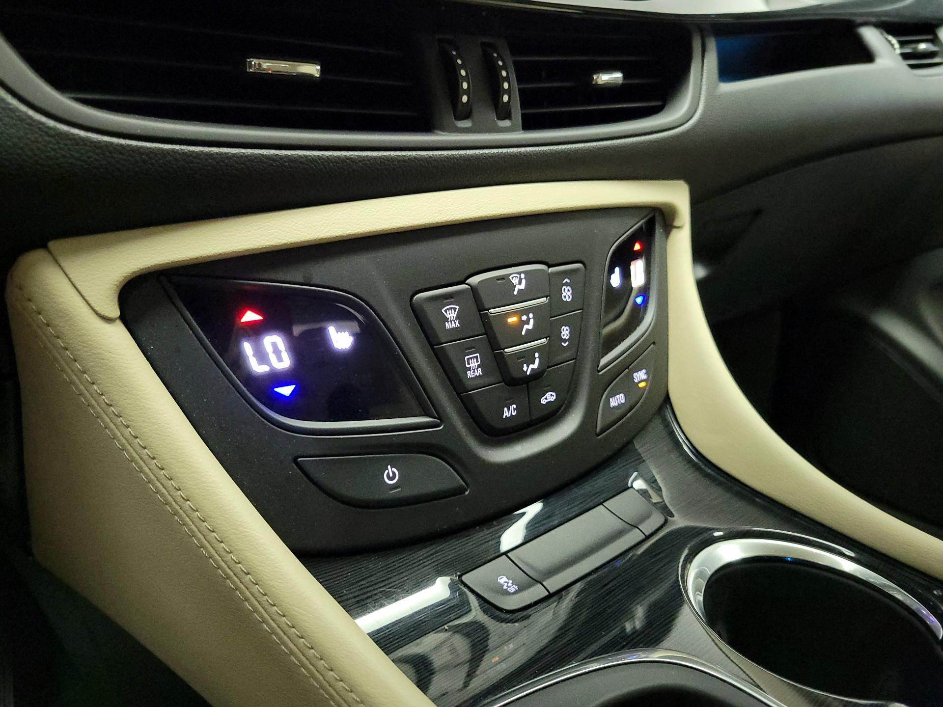 Thumbnail: 2017 Buick Envision - 16