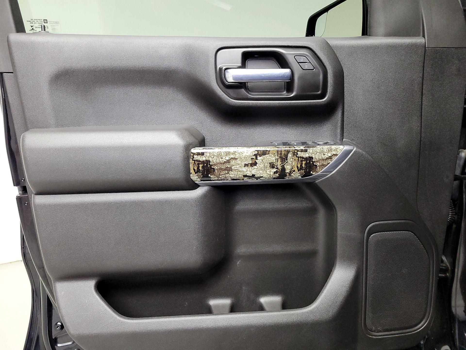 Thumbnail: 2021 Chevrolet Silverado 1500 - 12