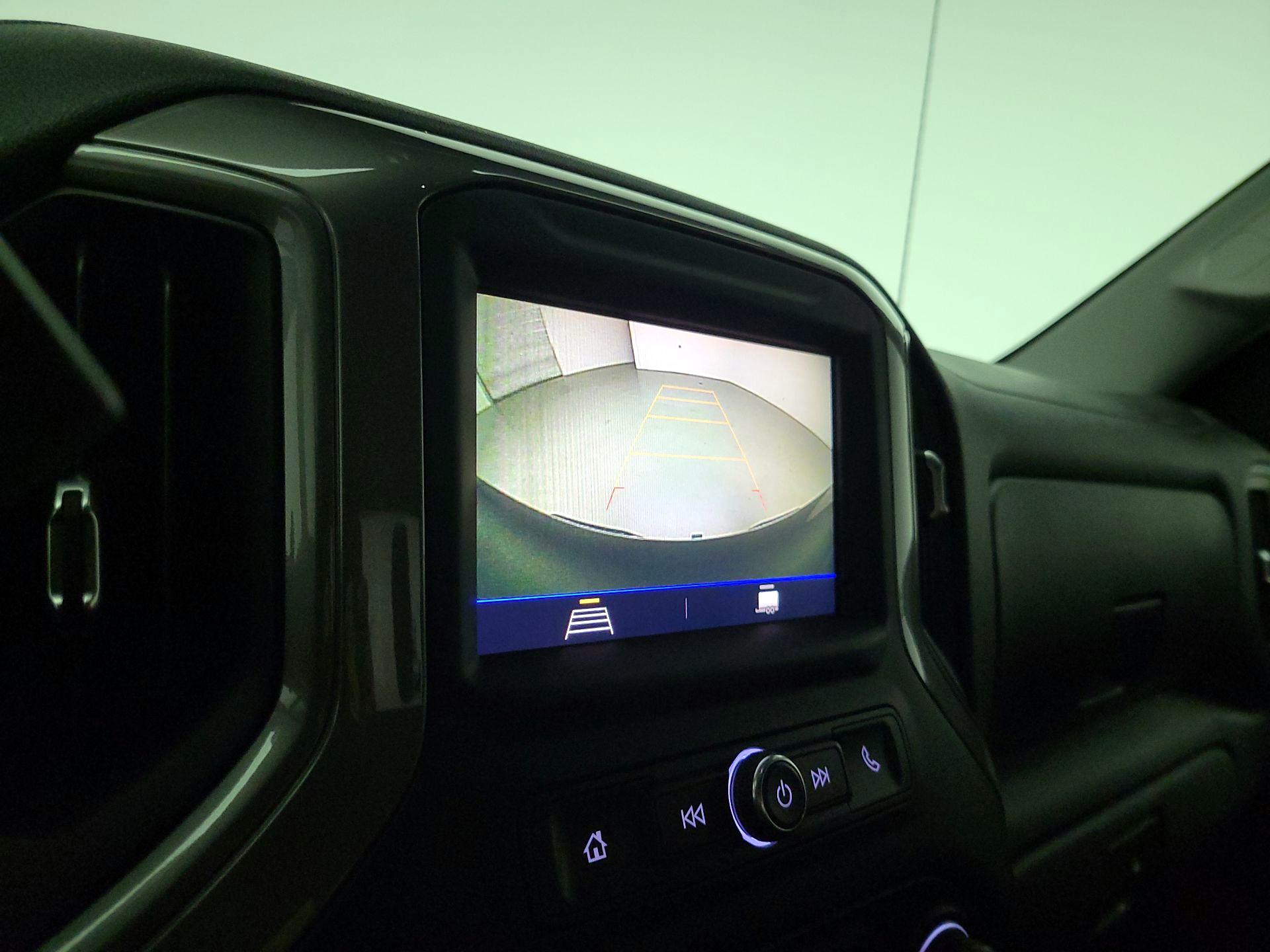 Thumbnail: 2021 Chevrolet Silverado 1500 - 14