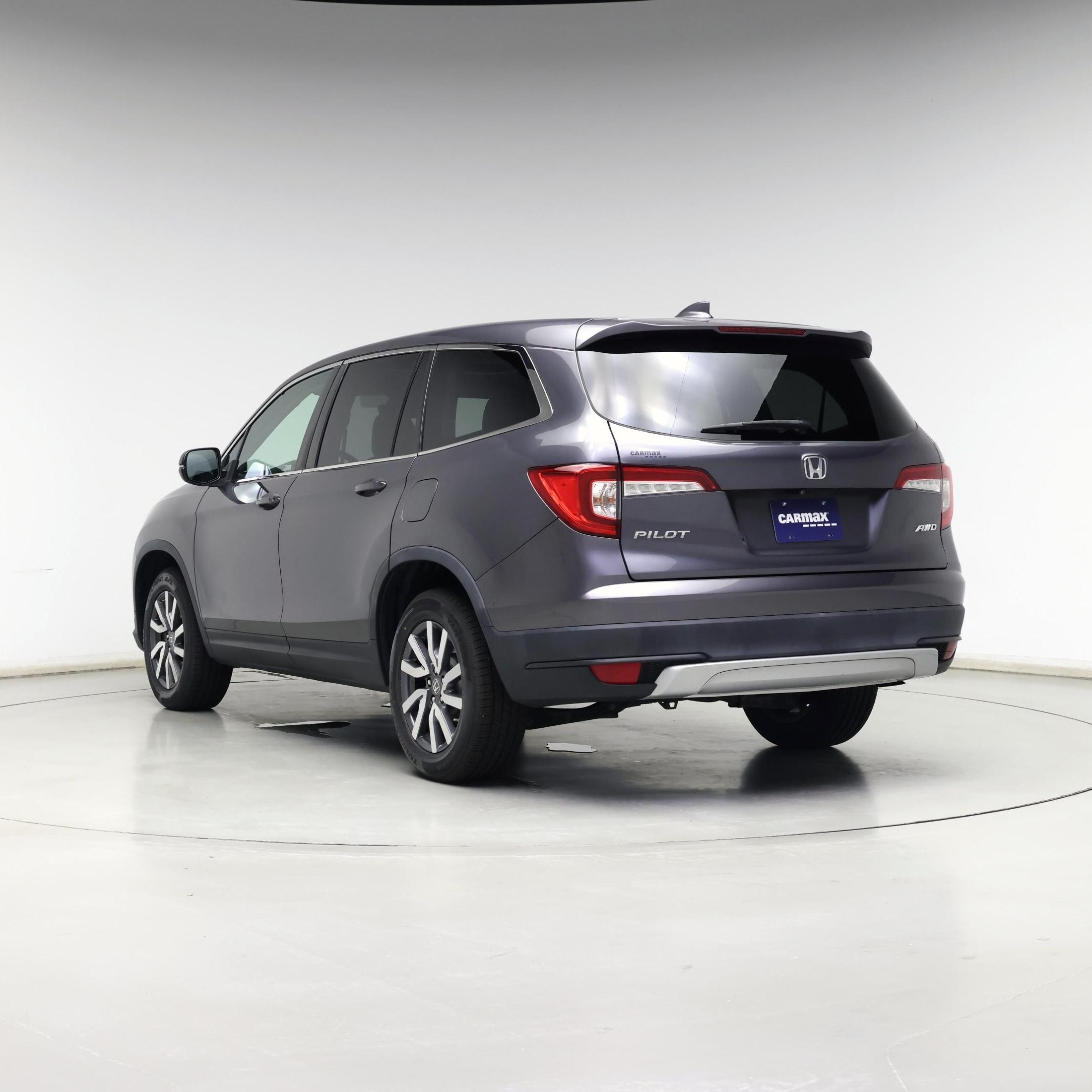 Thumbnail: 2019 Honda Pilot - 2