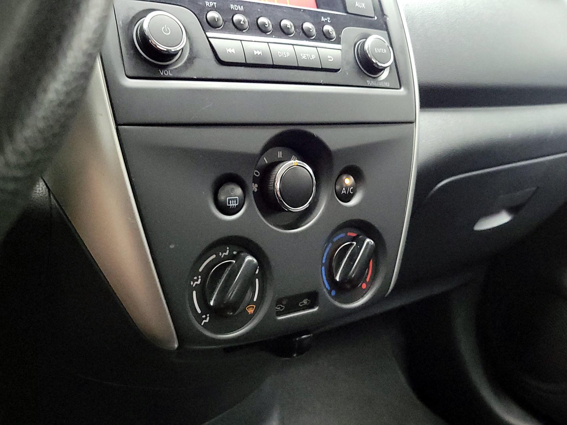 Thumbnail: 2016 Nissan Versa - 15