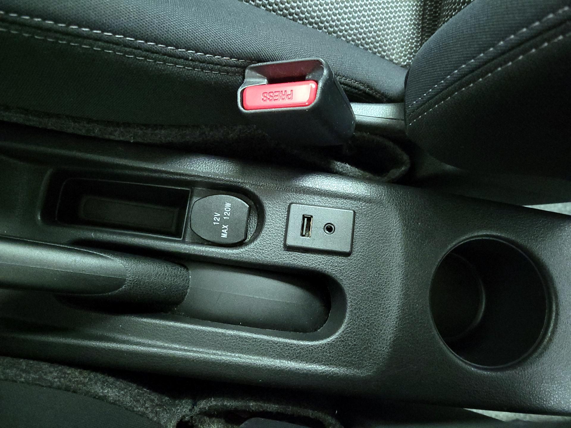 Thumbnail: 2016 Nissan Versa - 17