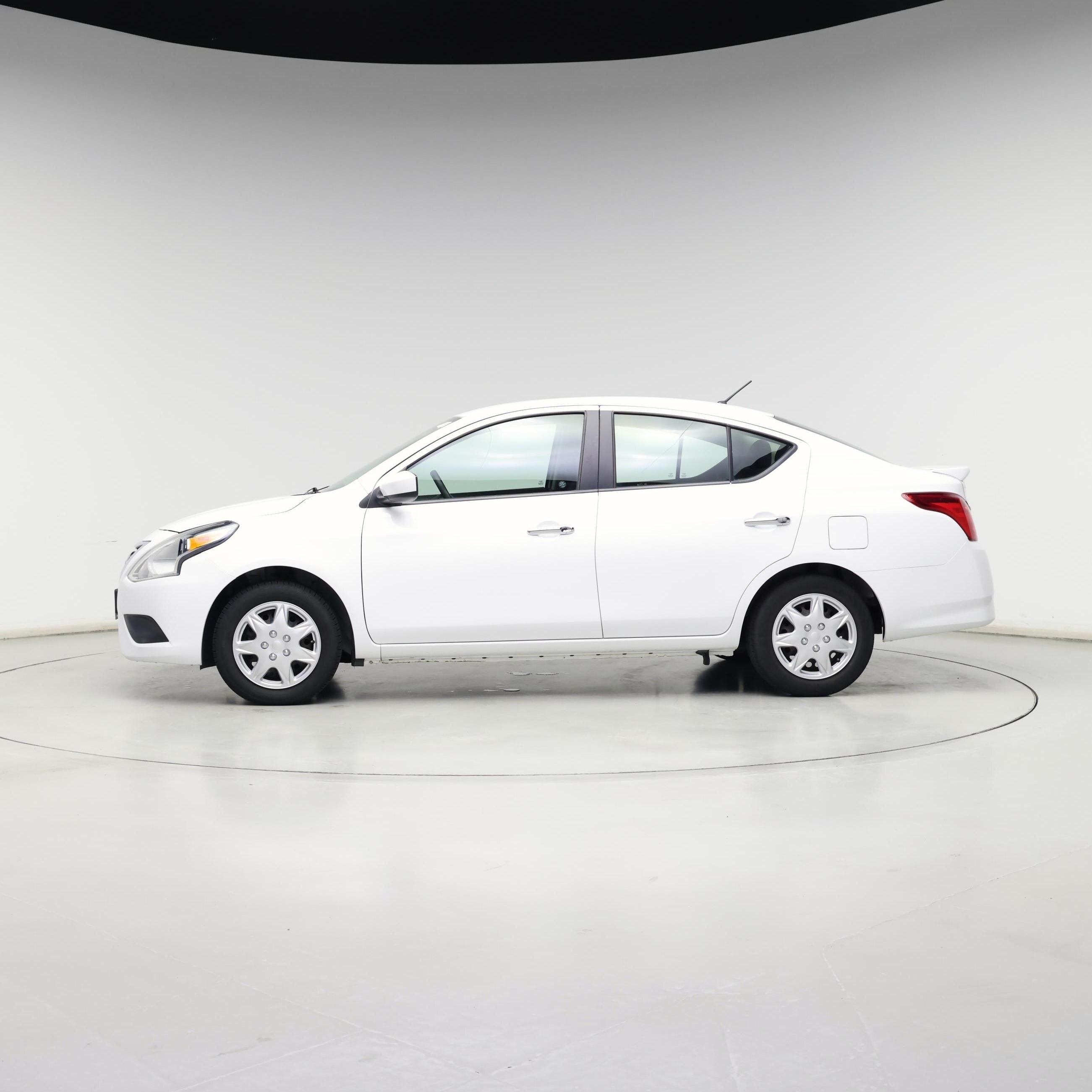 Thumbnail: 2016 Nissan Versa - 3