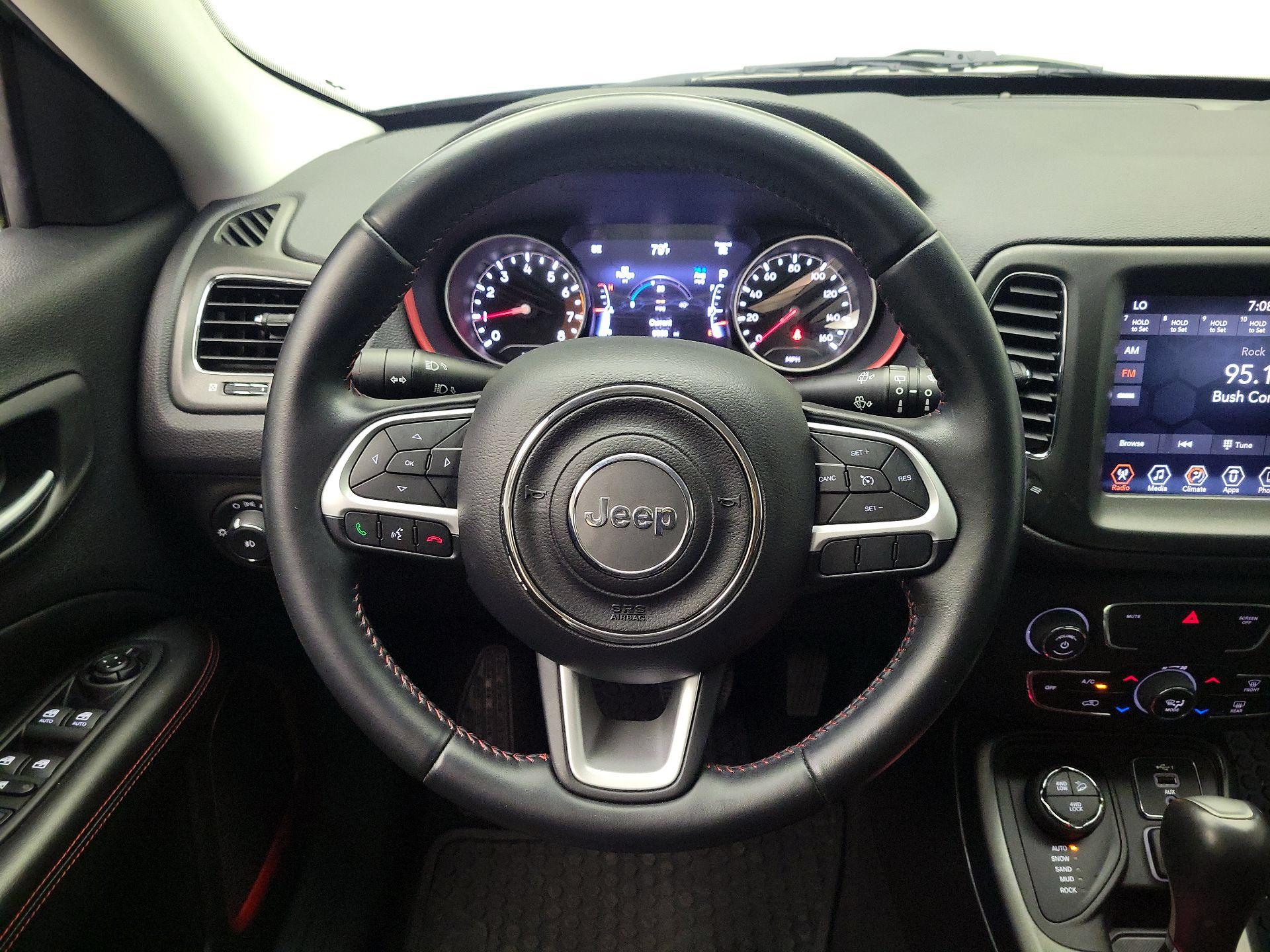 Thumbnail: 2020 Jeep Compass - 10