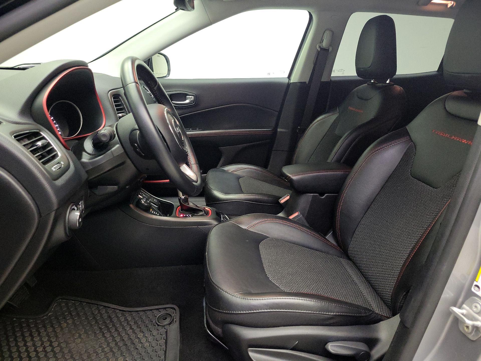 Thumbnail: 2020 Jeep Compass - 11