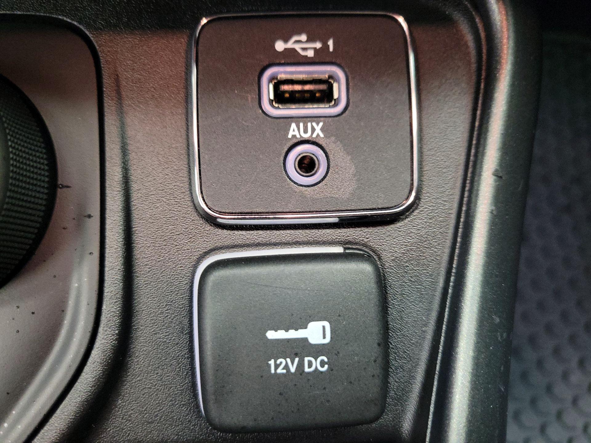 Thumbnail: 2020 Jeep Compass - 17