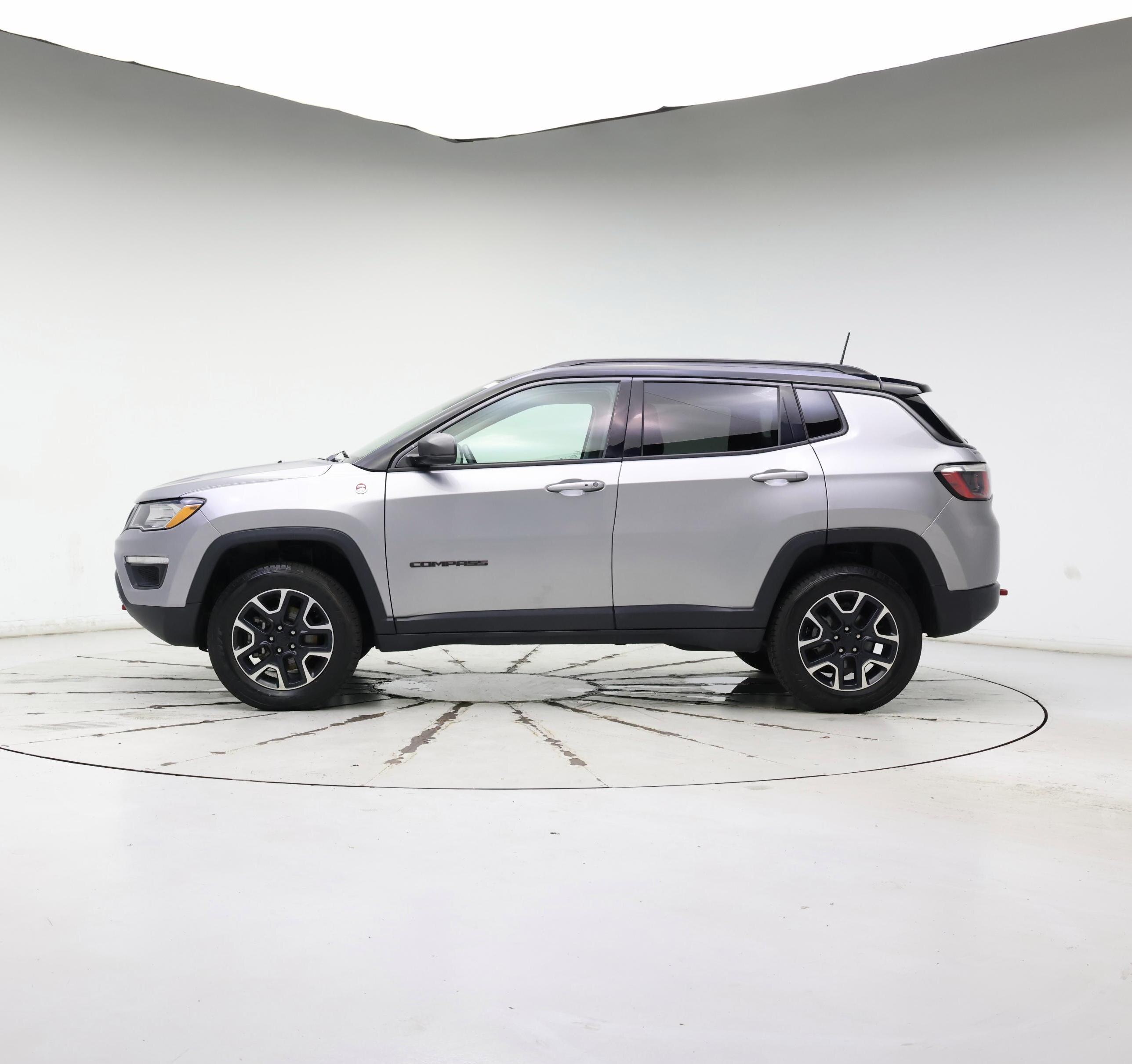 Thumbnail: 2020 Jeep Compass - 3