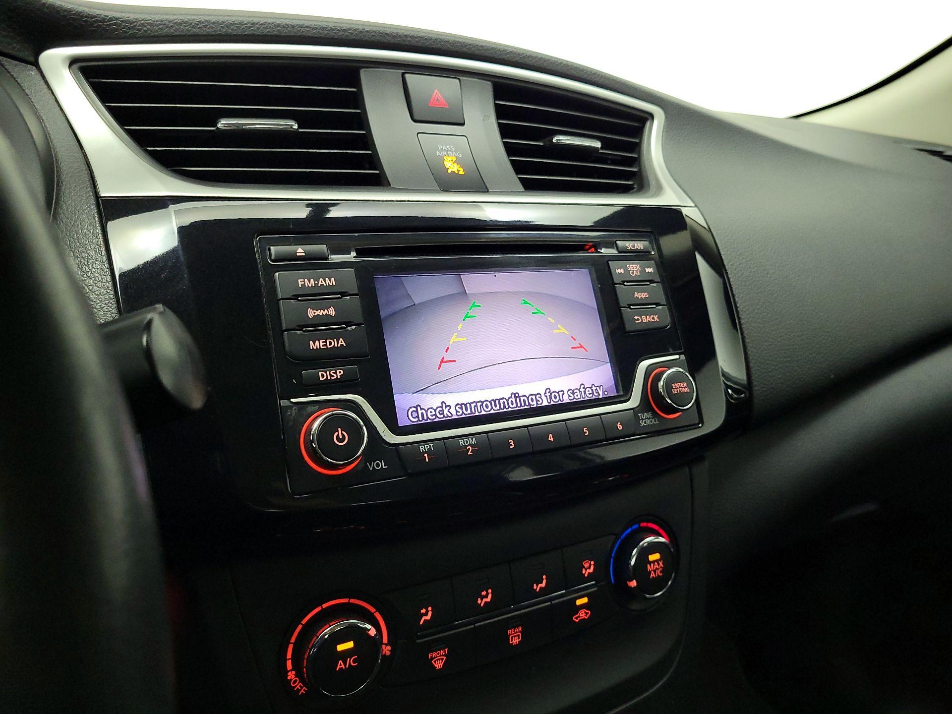 Thumbnail: 2016 Nissan Sentra - 14