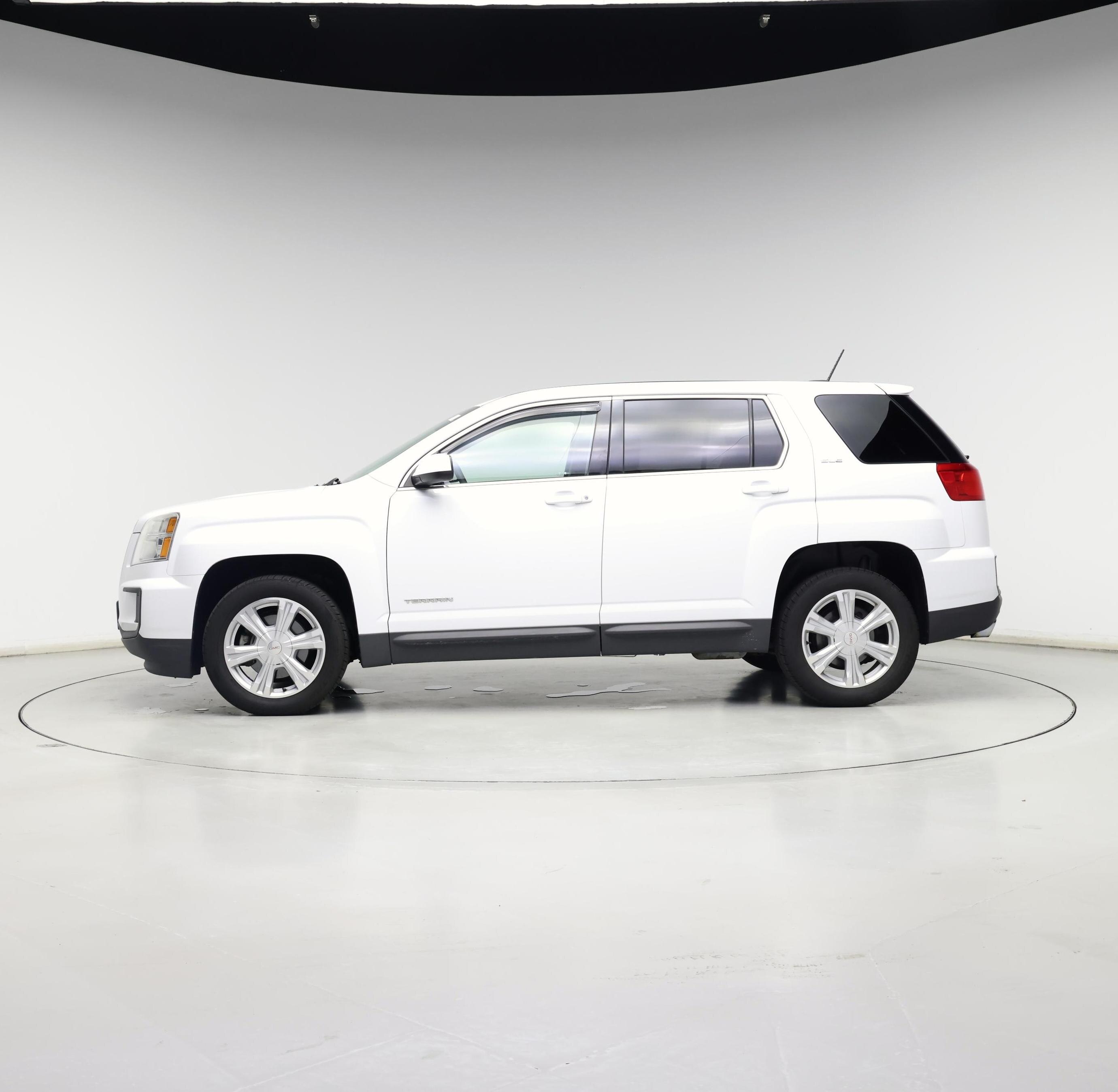 Thumbnail: 2017 GMC Terrain - 3