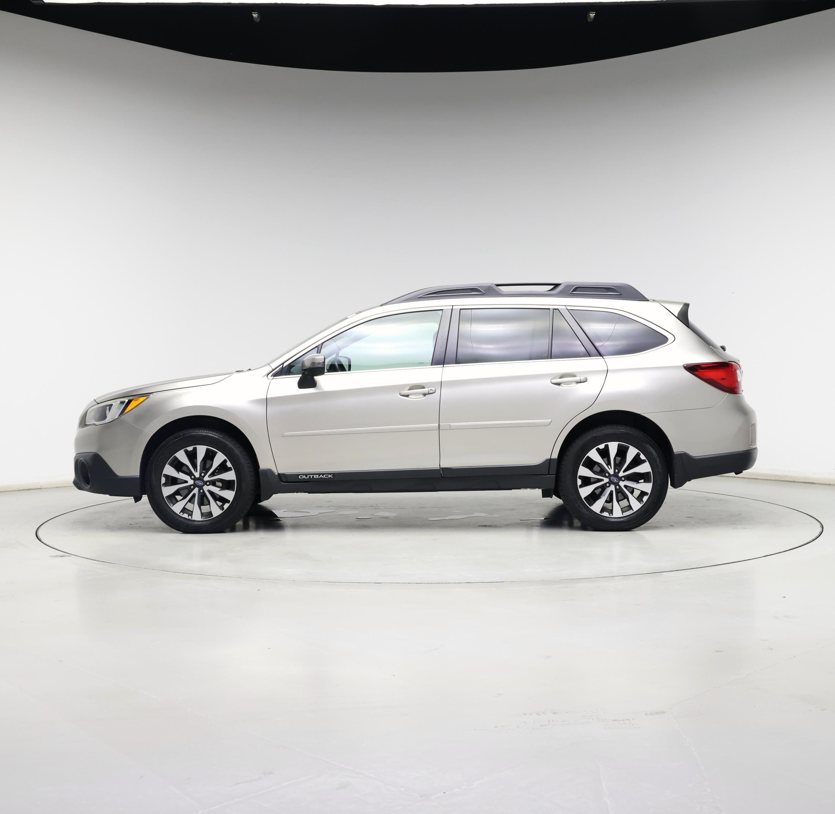 Thumbnail: 2016 Subaru Outback - 3