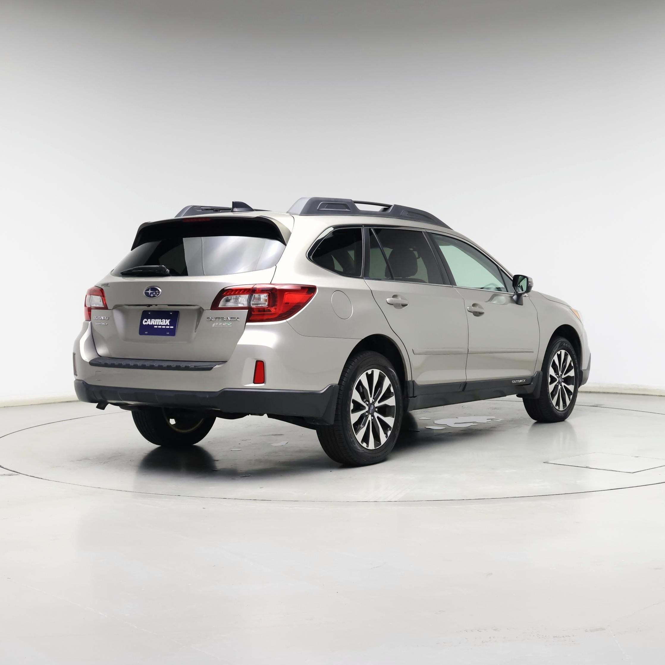 Thumbnail: 2016 Subaru Outback - 8