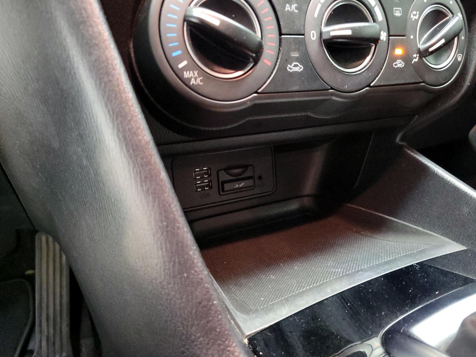 Thumbnail: 2016 Mazda Mazda3 - 19