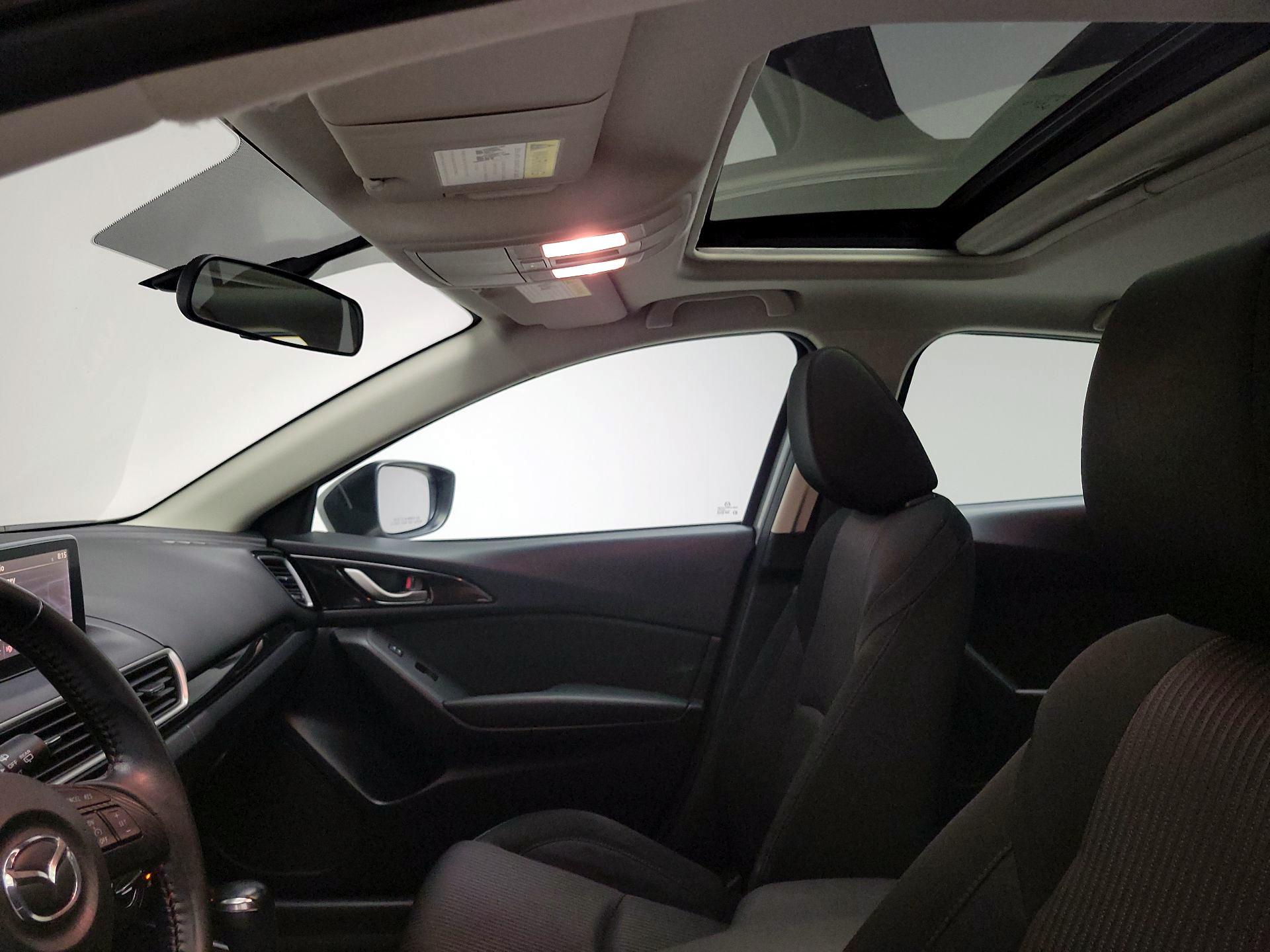 Thumbnail: 2016 Mazda Mazda3 - 20