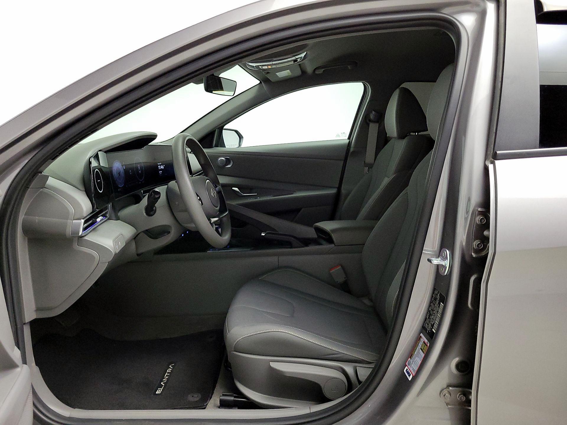 Thumbnail: 2024 Hyundai Elantra - 11