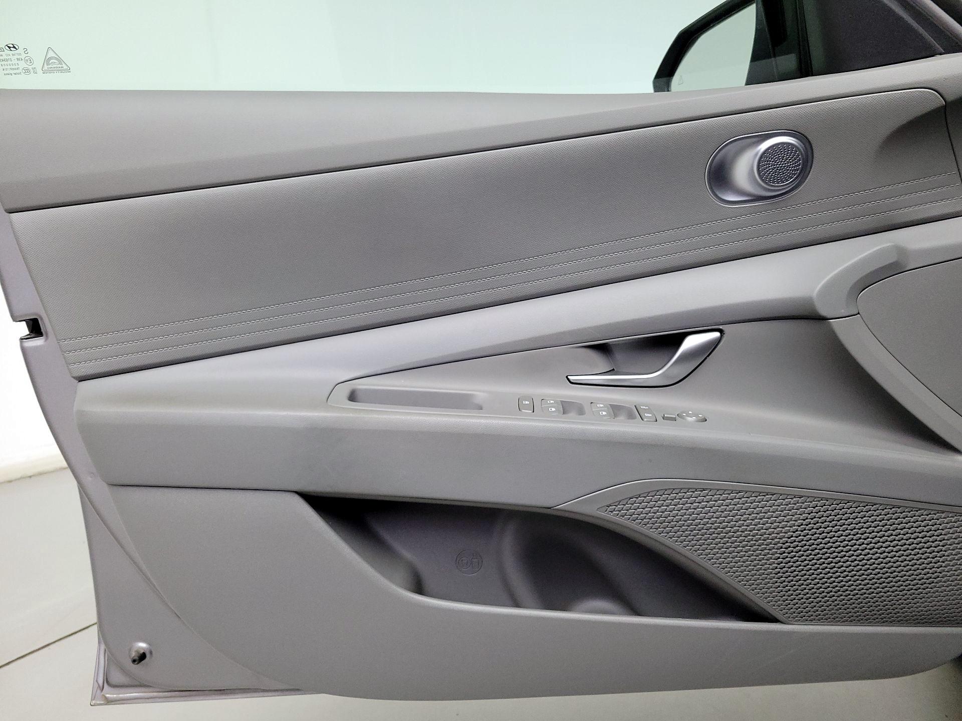 Thumbnail: 2024 Hyundai Elantra - 12