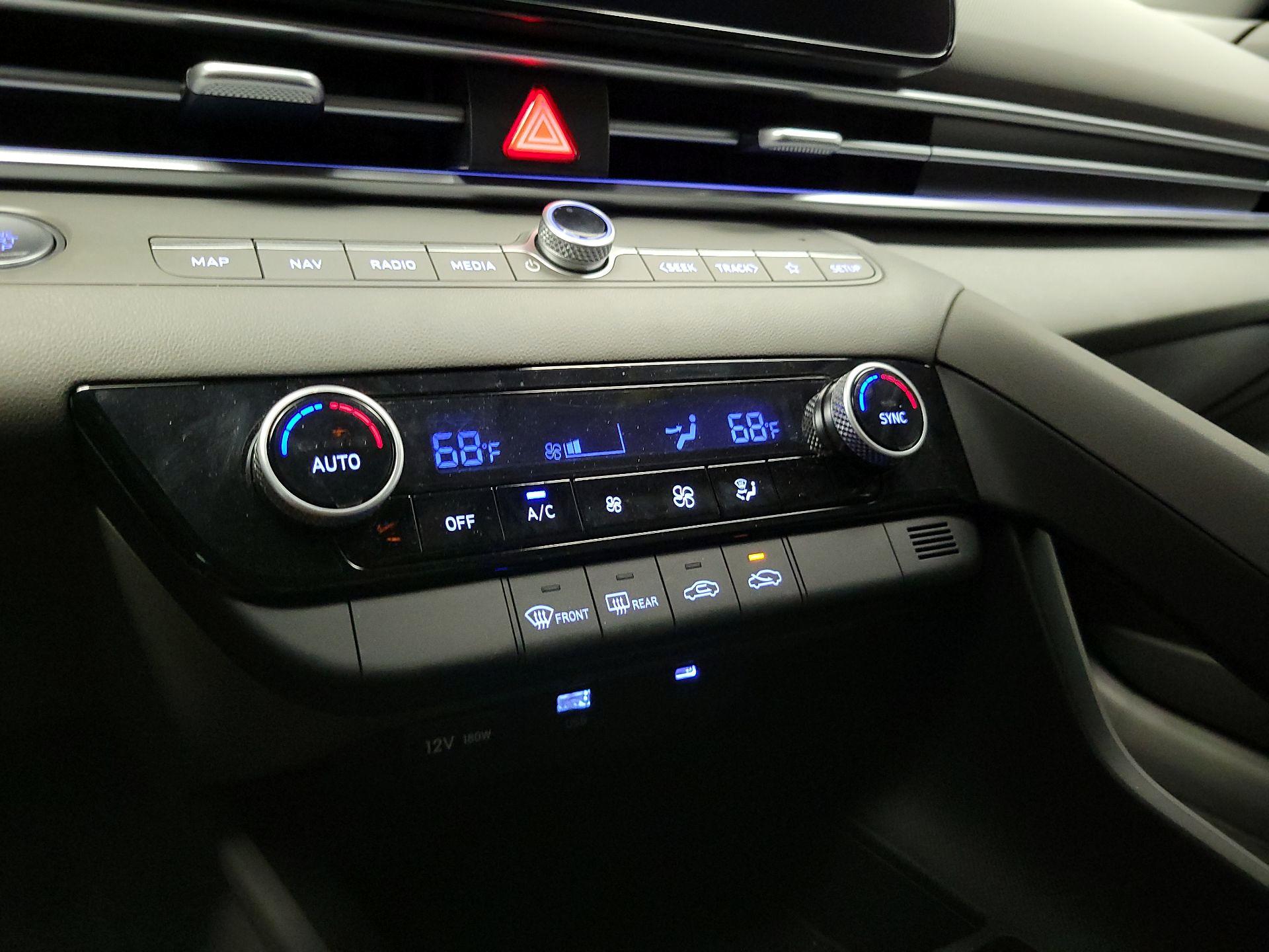 Thumbnail: 2024 Hyundai Elantra - 17