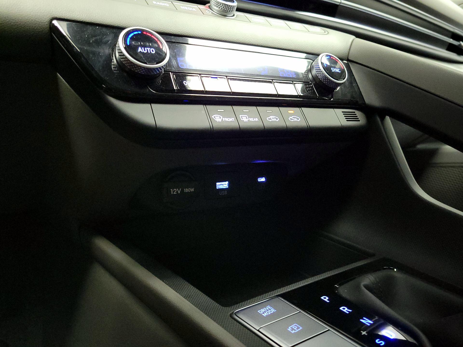 Thumbnail: 2024 Hyundai Elantra - 19