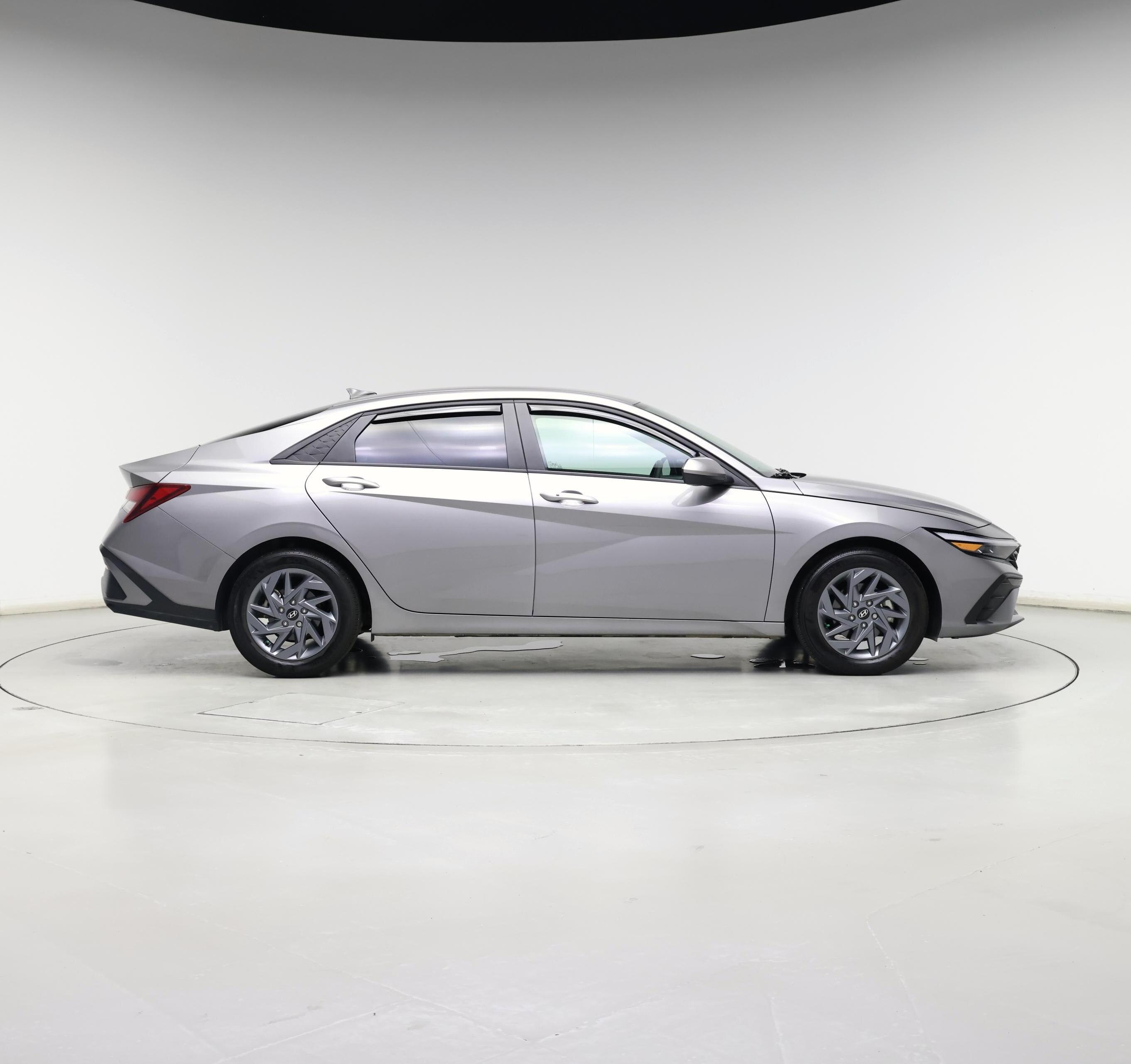 Thumbnail: 2024 Hyundai Elantra - 7