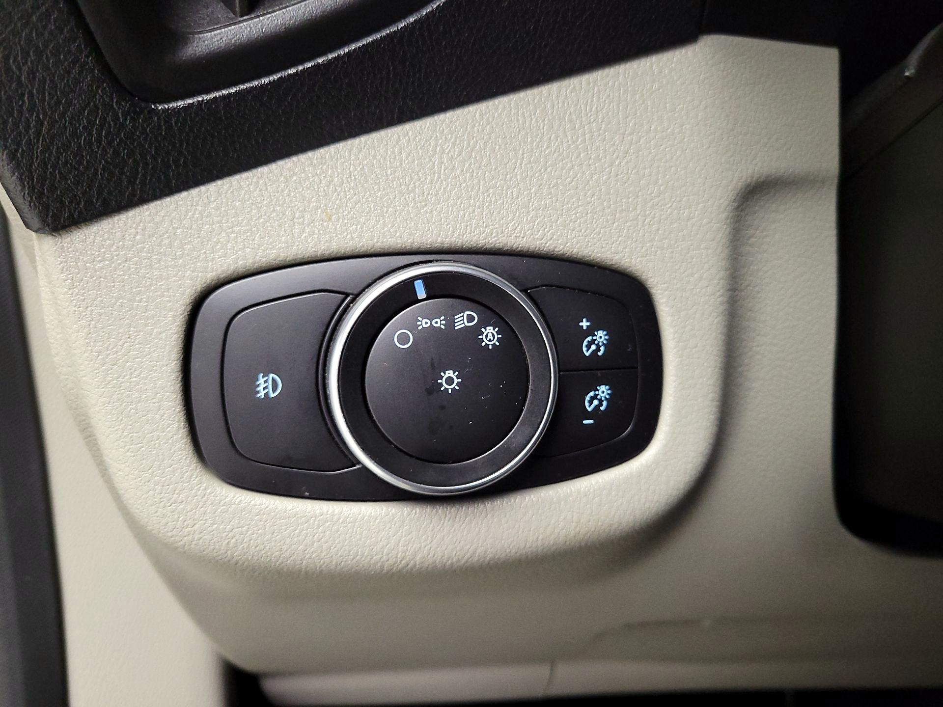 Thumbnail: 2019 Ford Transit Series - 13