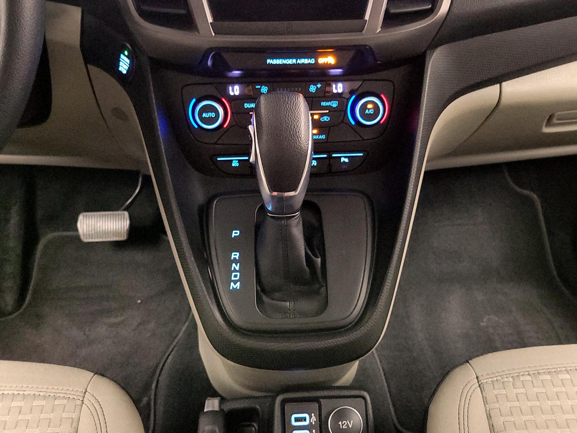 Thumbnail: 2019 Ford Transit Series - 18