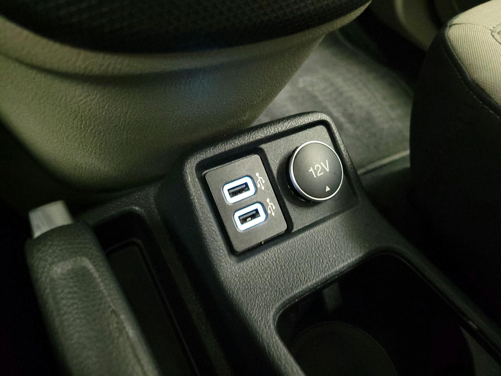 Thumbnail: 2019 Ford Transit Series - 19