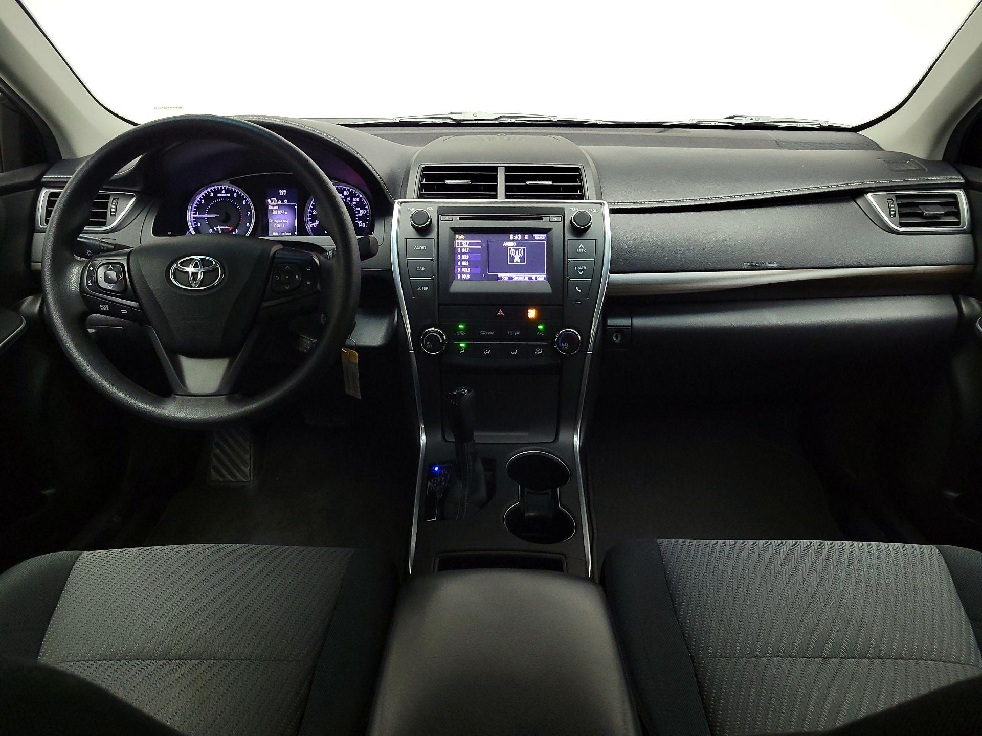 Thumbnail: 2017 Toyota Camry - 9