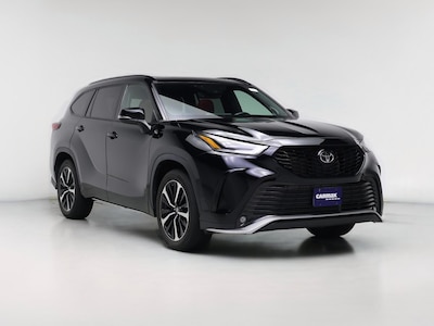 Black 2022 Toyota Highlander XSE