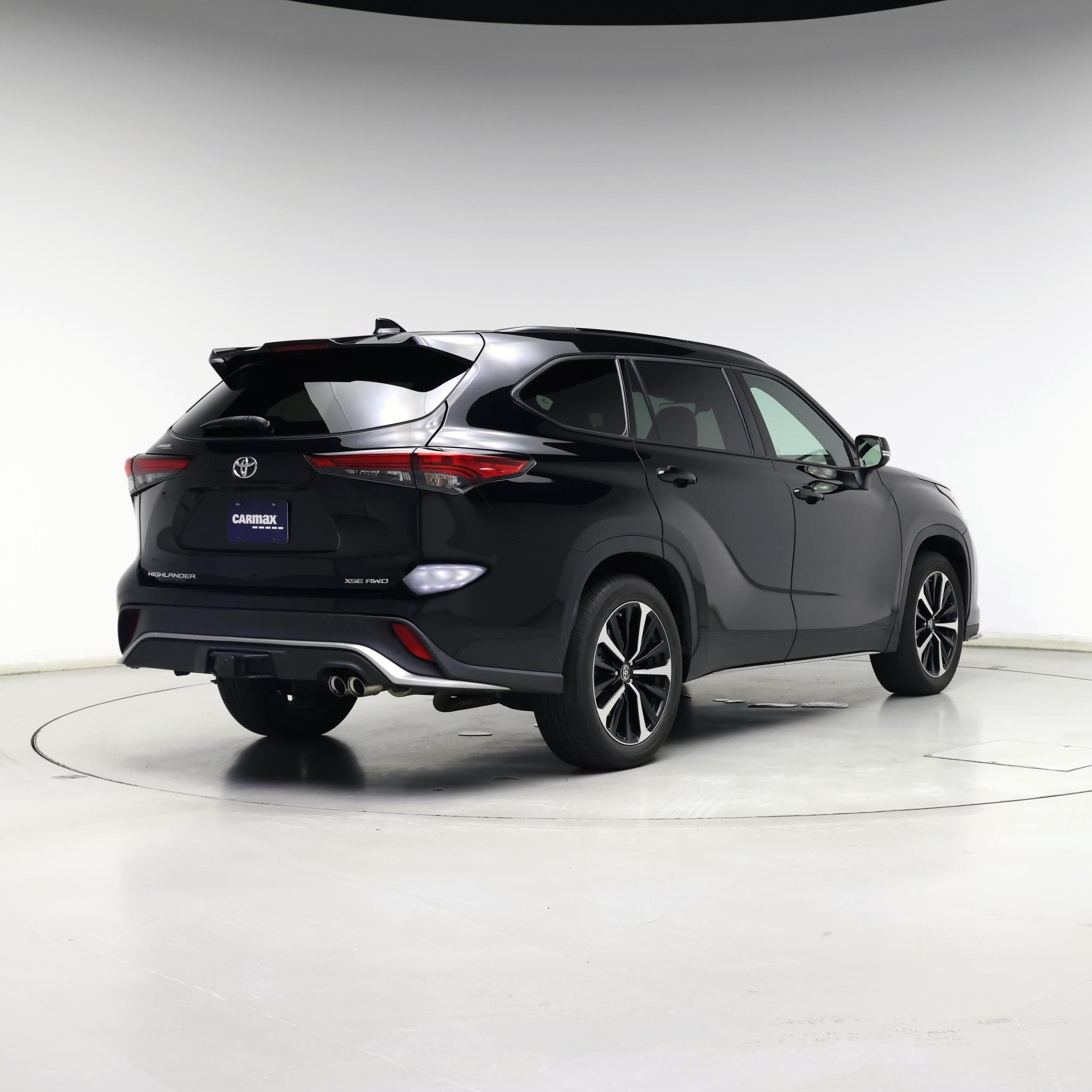 Thumbnail: 2022 Toyota Highlander - 8