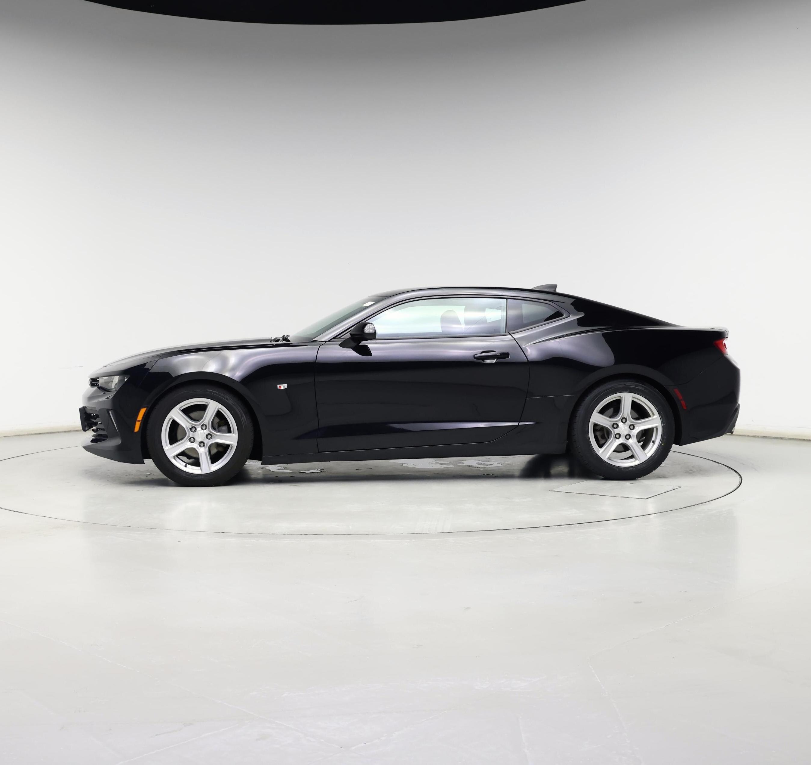 Thumbnail: 2018 Chevrolet Camaro - 3