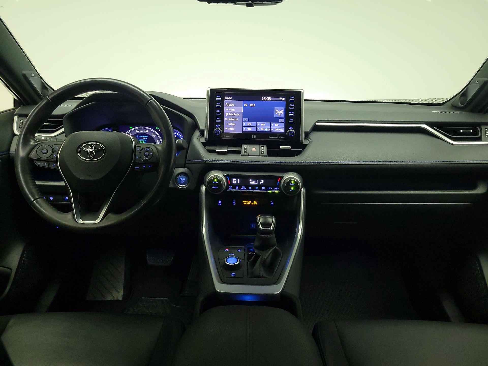 Thumbnail: 2019 Toyota RAV4 - 9