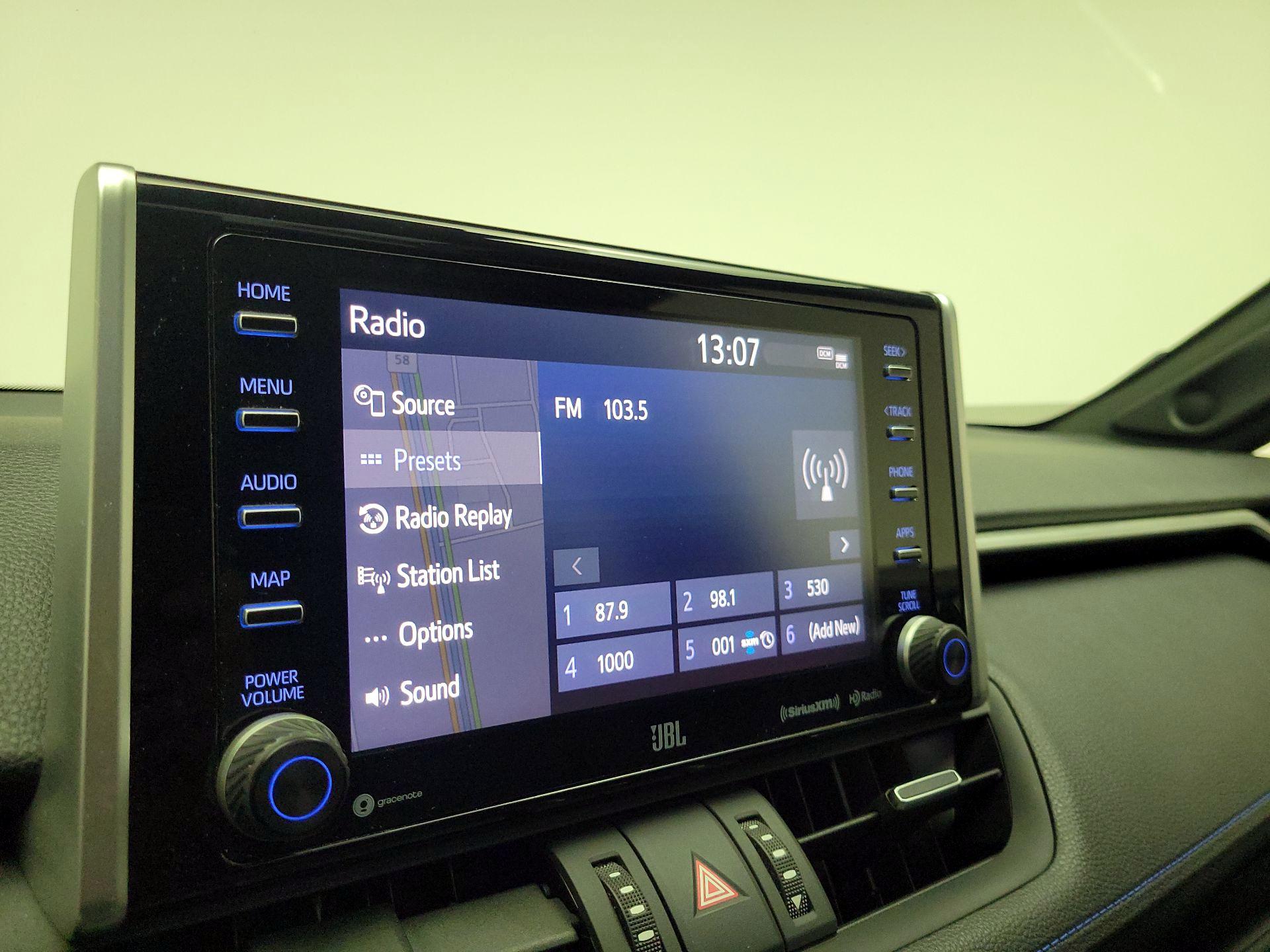 Thumbnail: 2019 Toyota RAV4 - 16