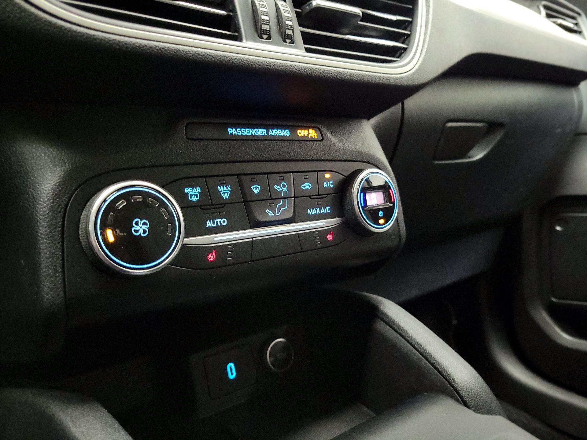 Thumbnail: 2020 Ford Escape - 16
