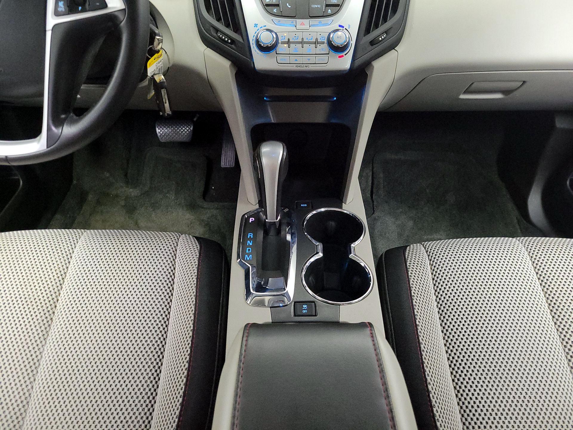 Thumbnail: 2015 Chevrolet Equinox - 16