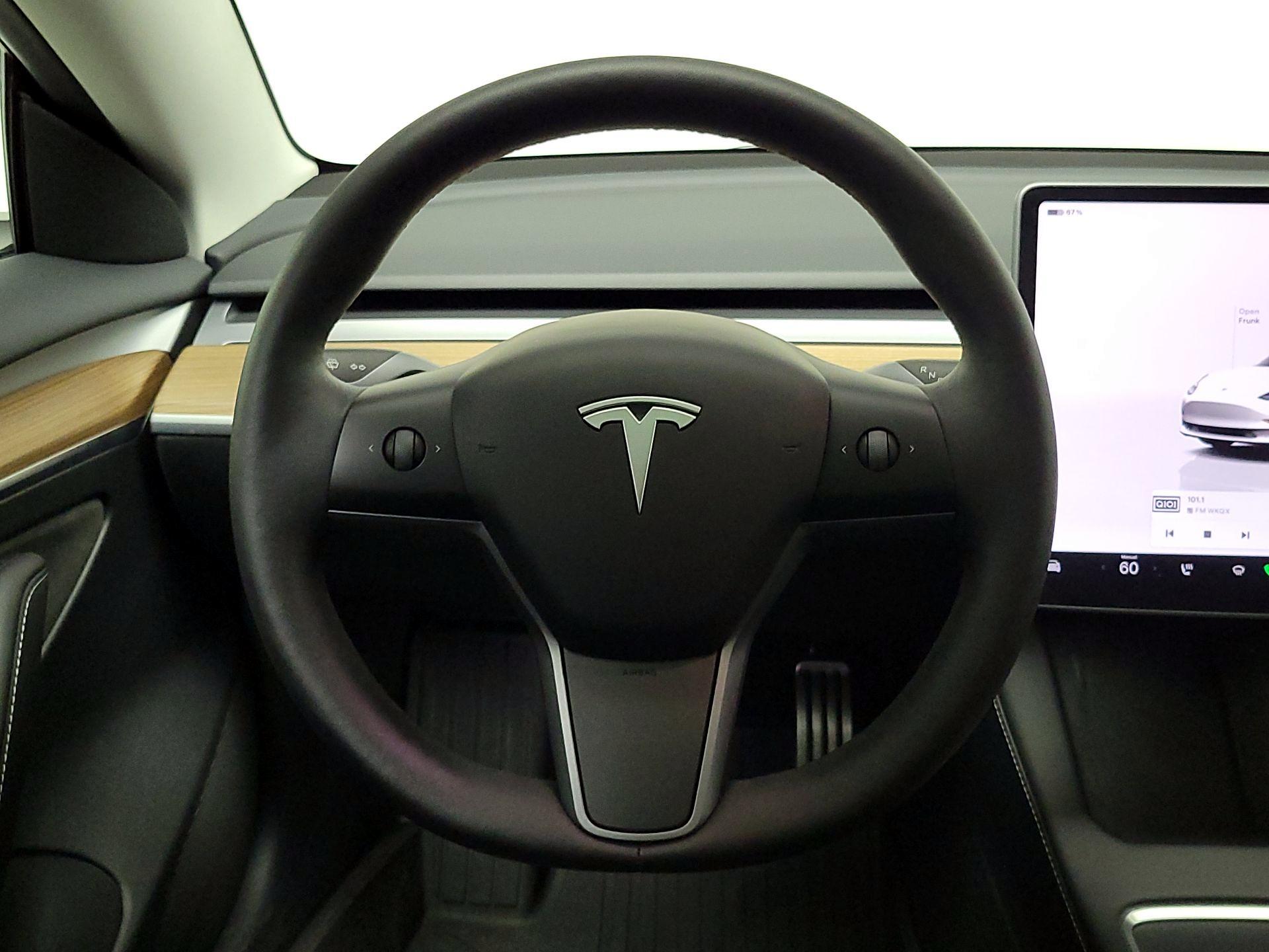 Thumbnail: 2023 Tesla Model 3 - 10