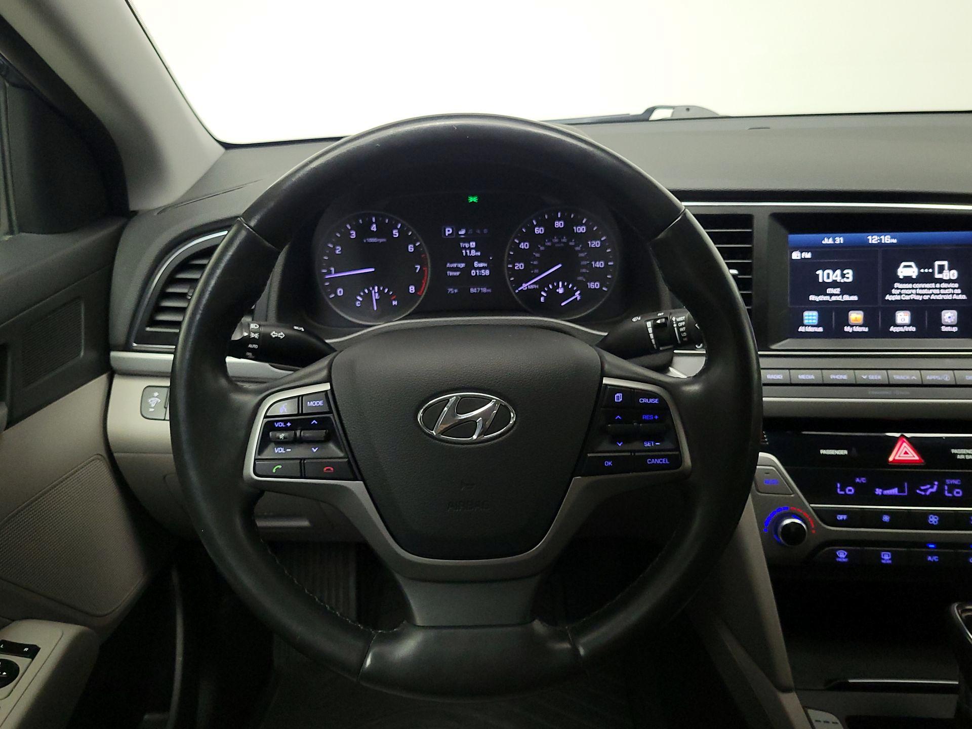 Thumbnail: 2017 Hyundai Elantra - 10