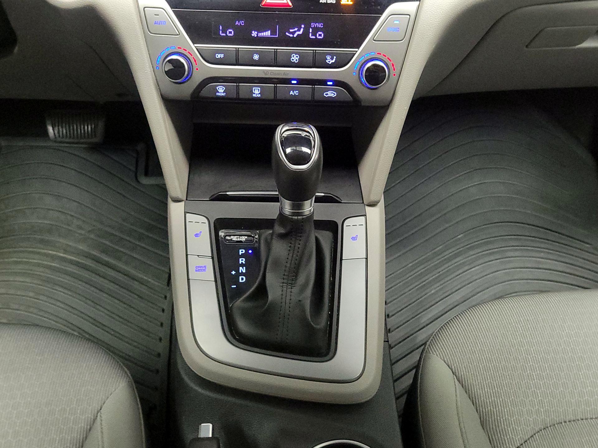 Thumbnail: 2017 Hyundai Elantra - 17