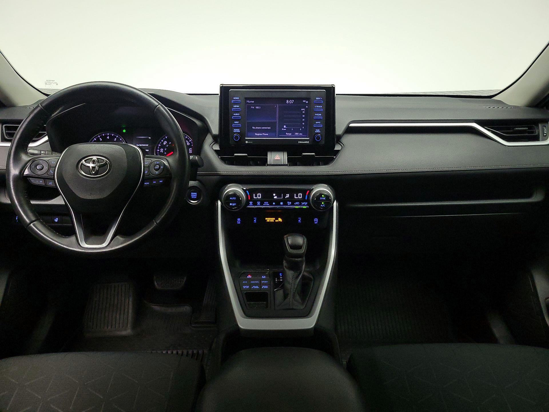 Thumbnail: 2020 Toyota RAV4 - 9