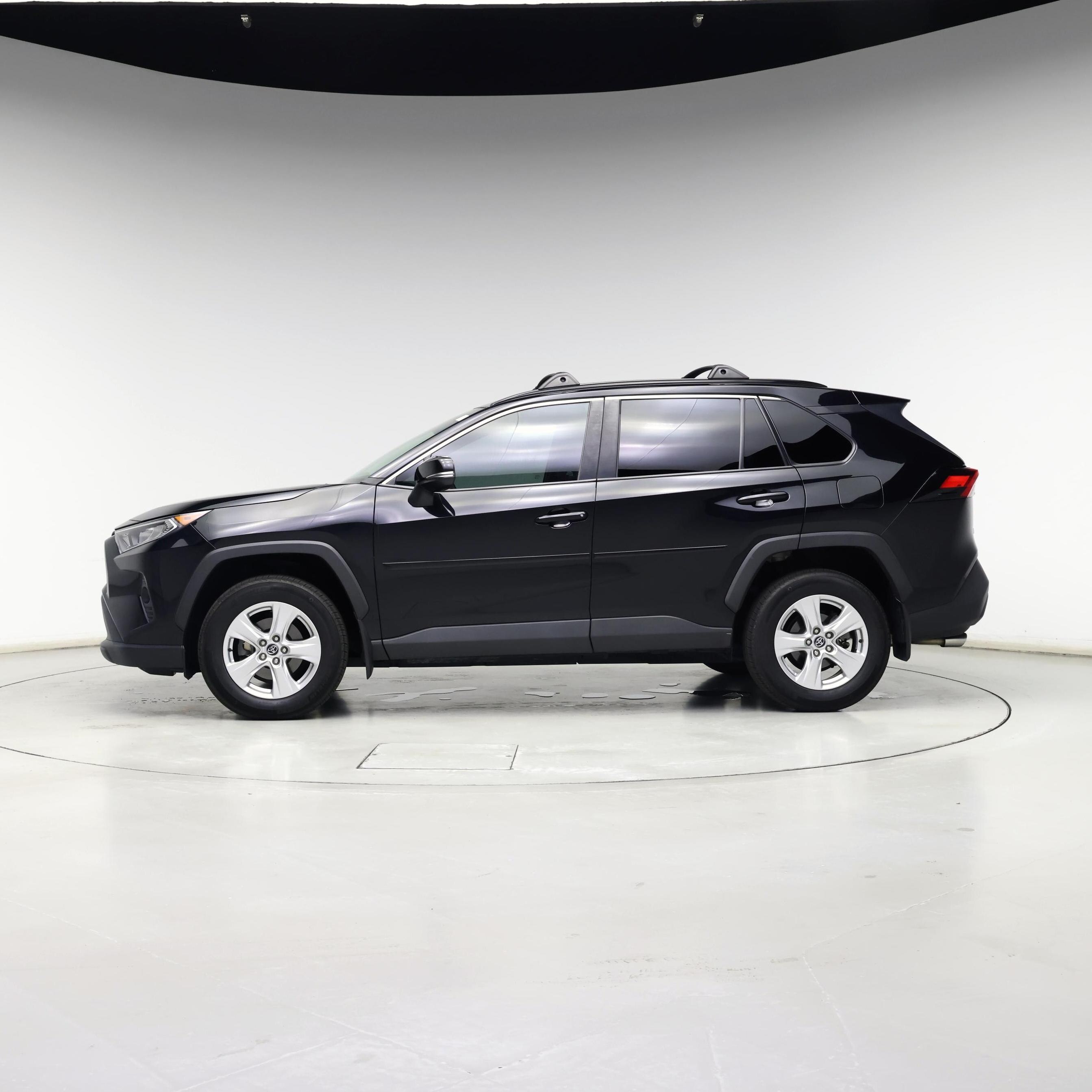 Thumbnail: 2020 Toyota RAV4 - 3