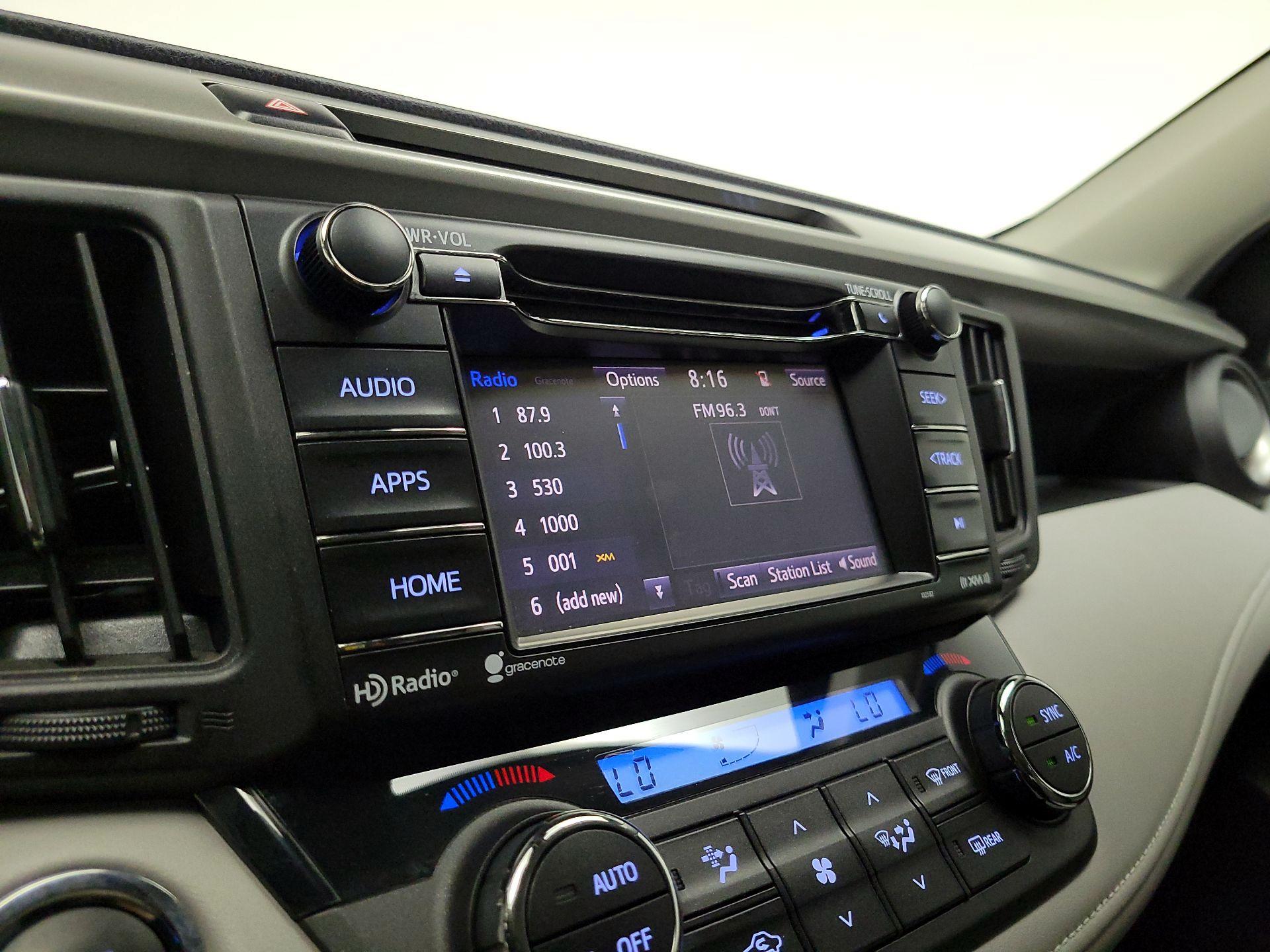 Thumbnail: 2018 Toyota RAV4 - 15