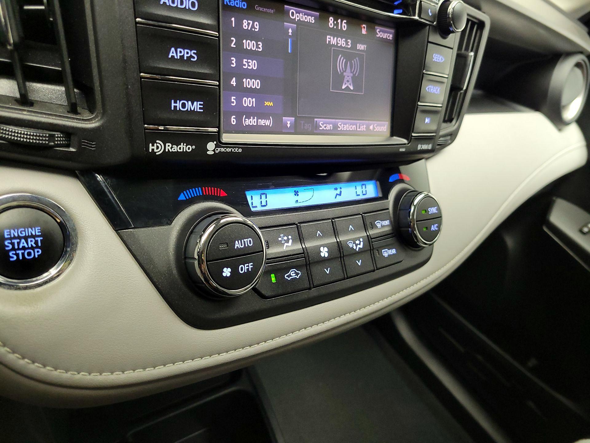 Thumbnail: 2018 Toyota RAV4 - 16