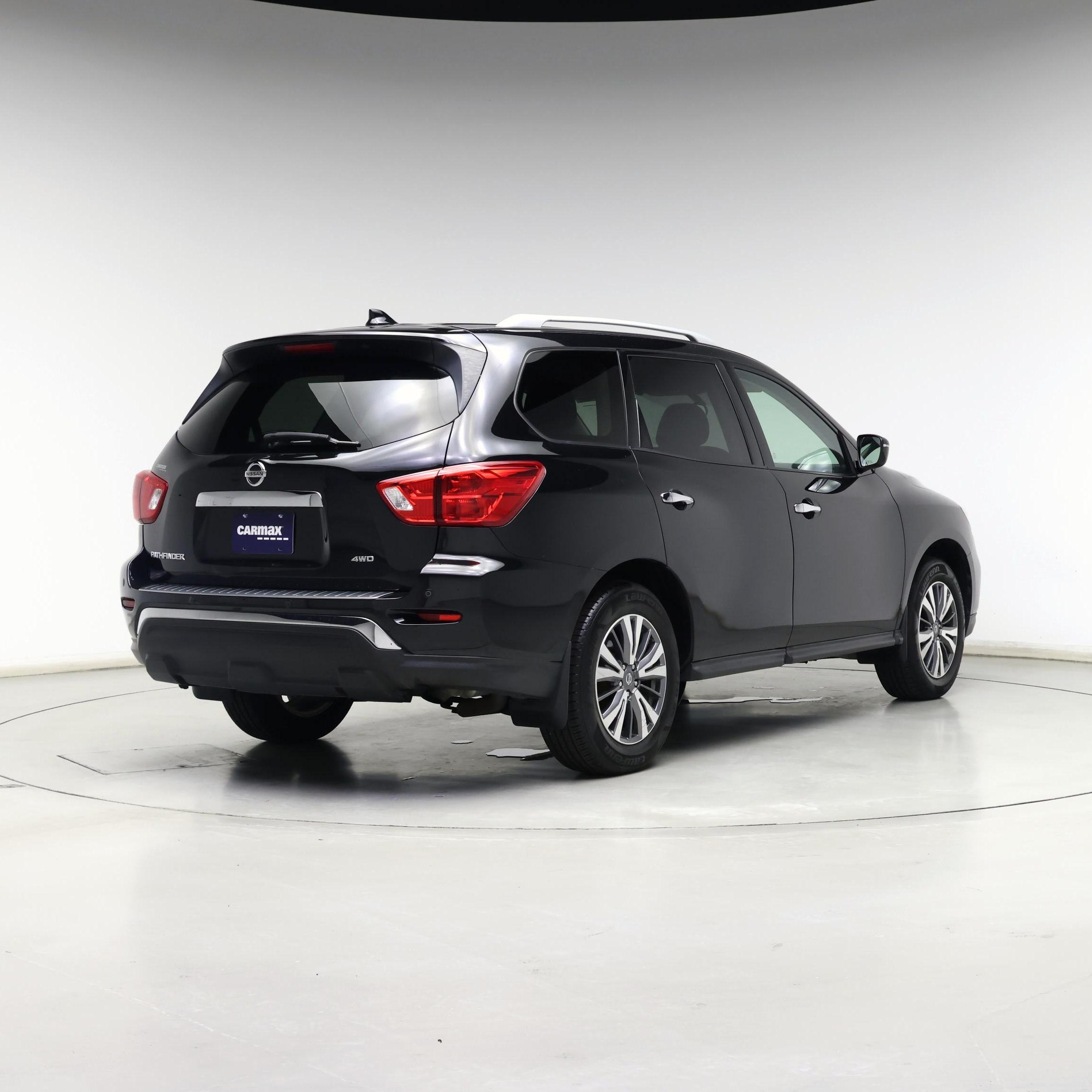 Thumbnail: 2020 Nissan Pathfinder - 8