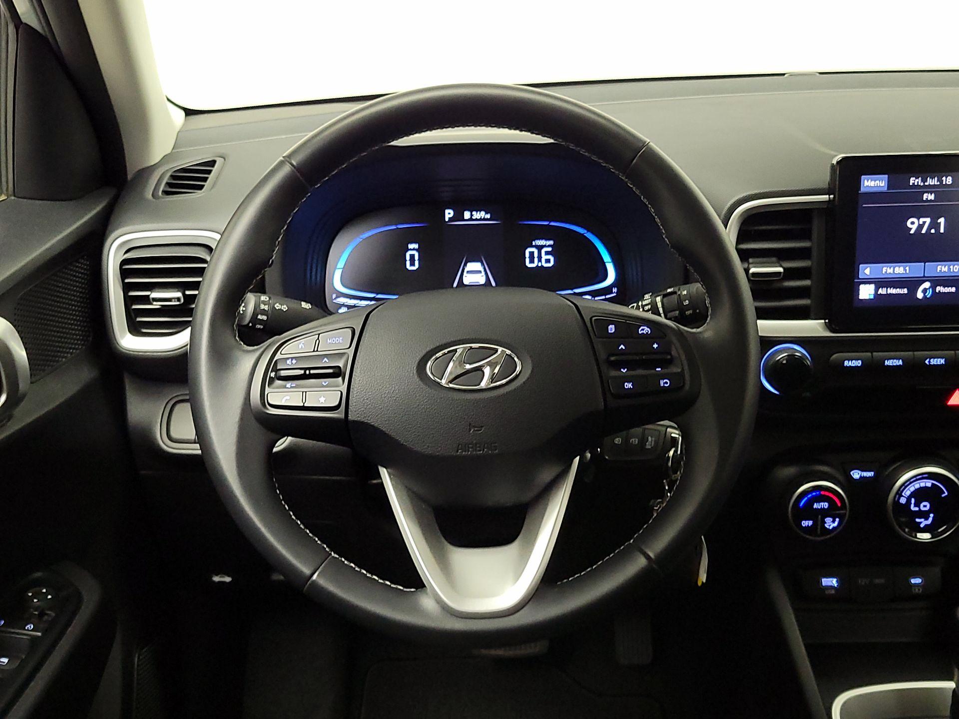 Thumbnail: 2023 Hyundai Venue - 10