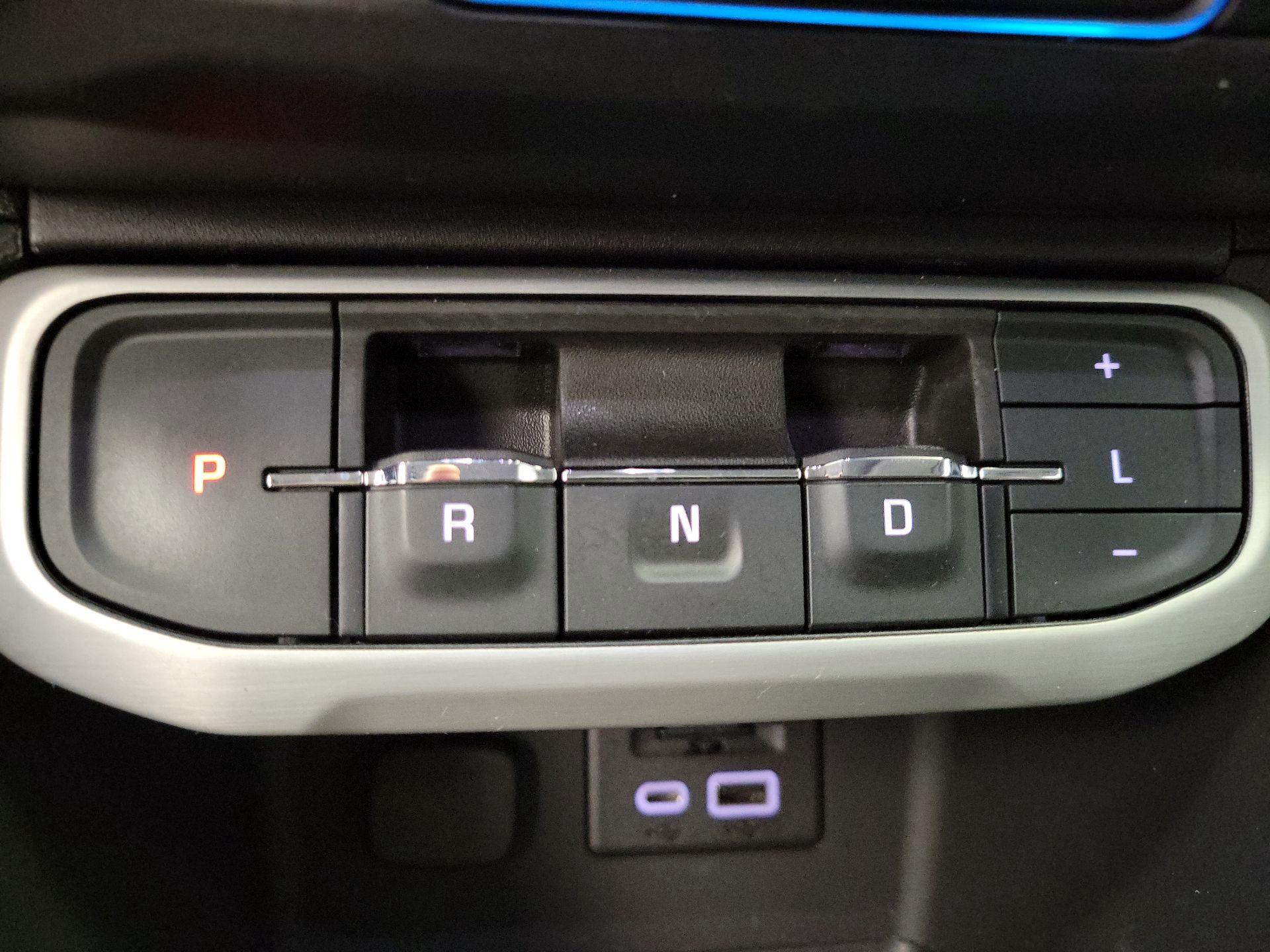Thumbnail: 2022 GMC Acadia - 17