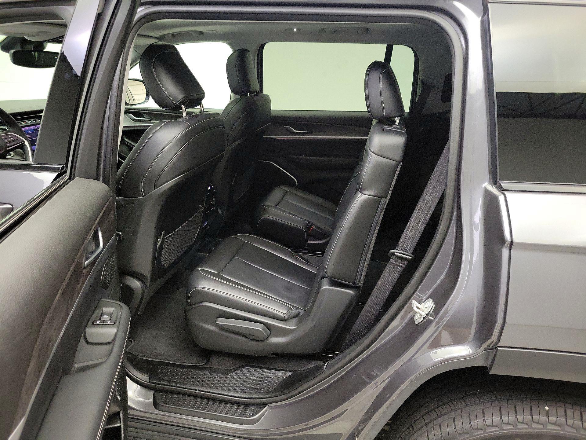 Thumbnail: 2021 Jeep Grand Cherokee L - 20